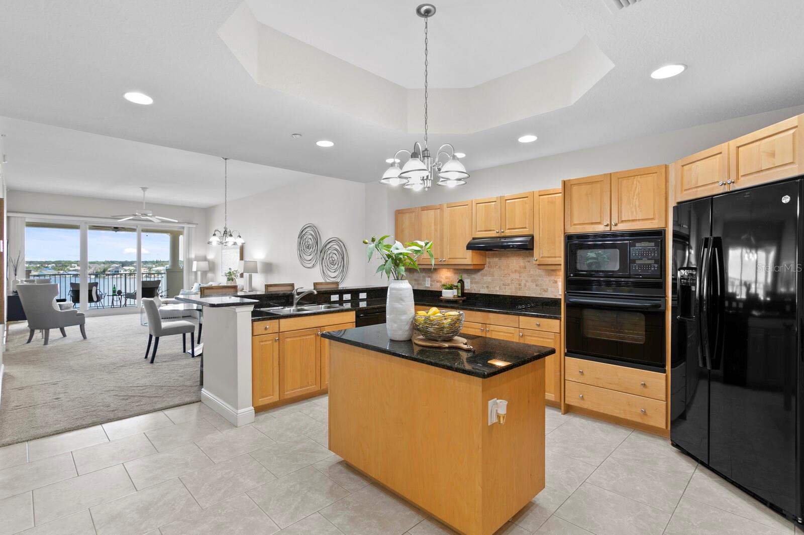 Image 9 of 84 For 17735 Gulf Boulevard 502