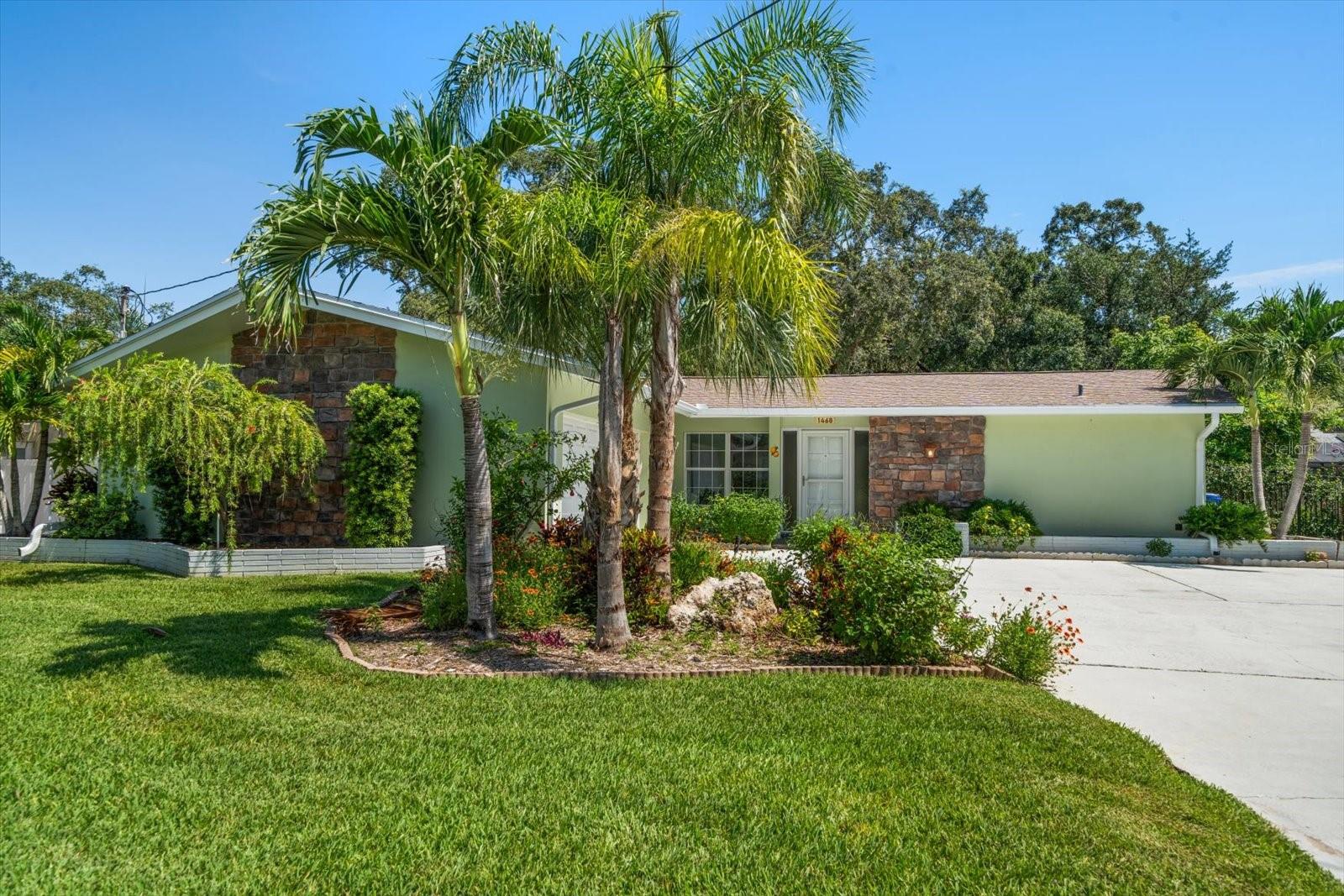 Details for 1468 Fairway Drive, DUNEDIN, FL 34698
