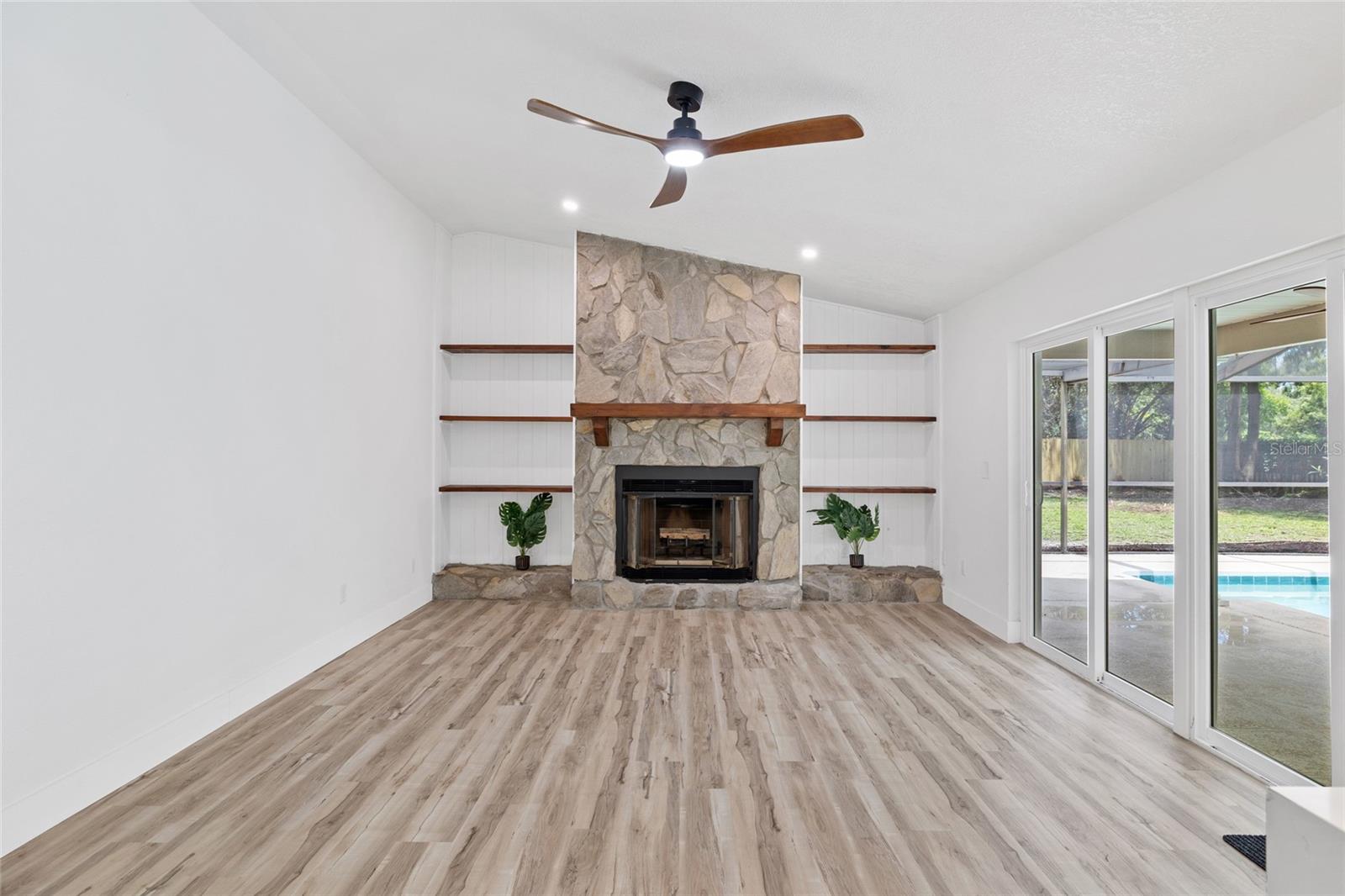 Image 17 of 59 For 15904 Nottinghill Drive