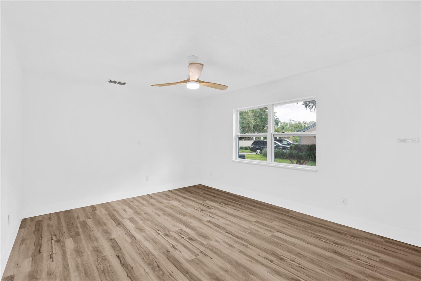 Image 34 of 59 For 15904 Nottinghill Drive