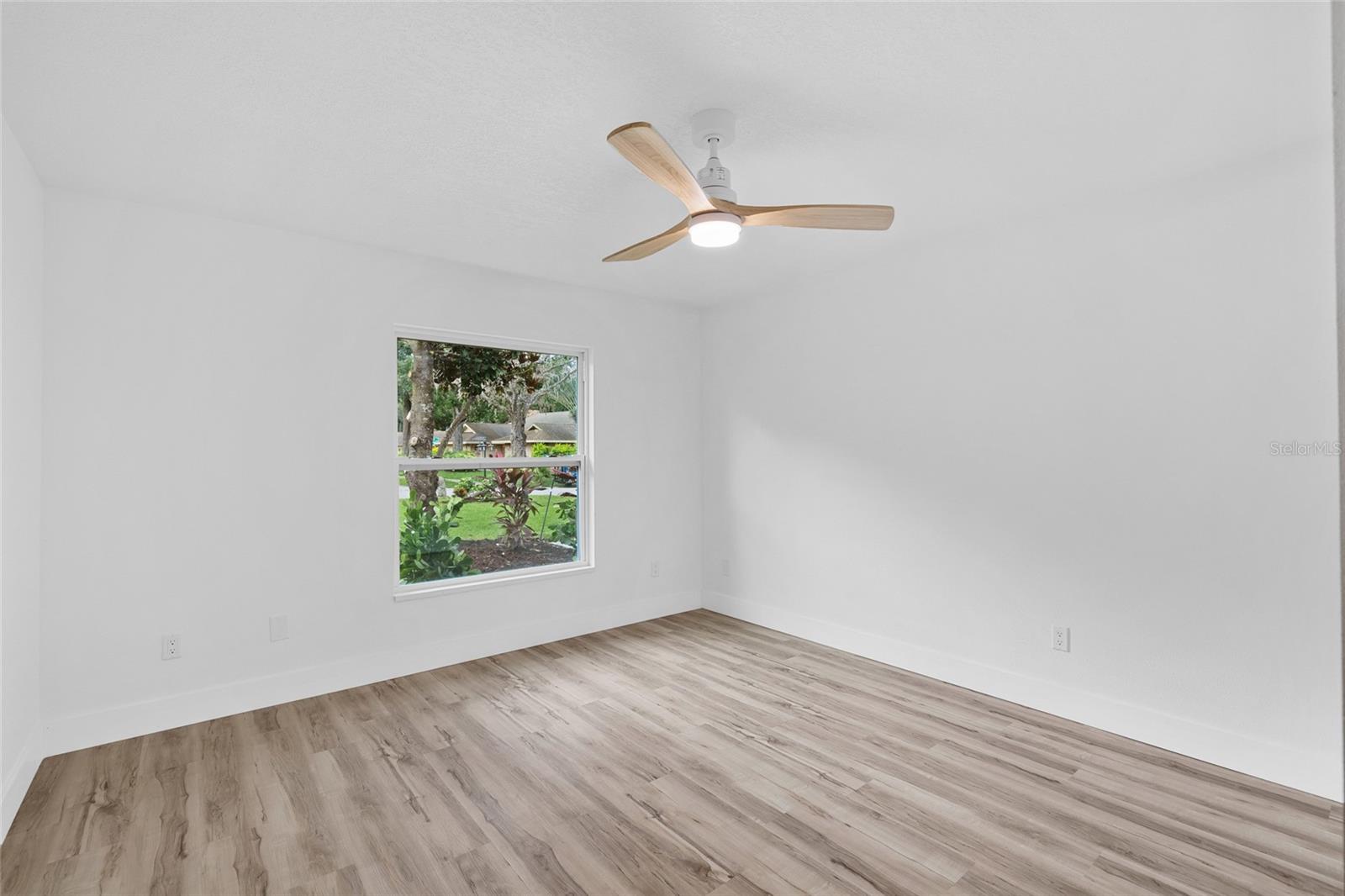 Image 36 of 59 For 15904 Nottinghill Drive
