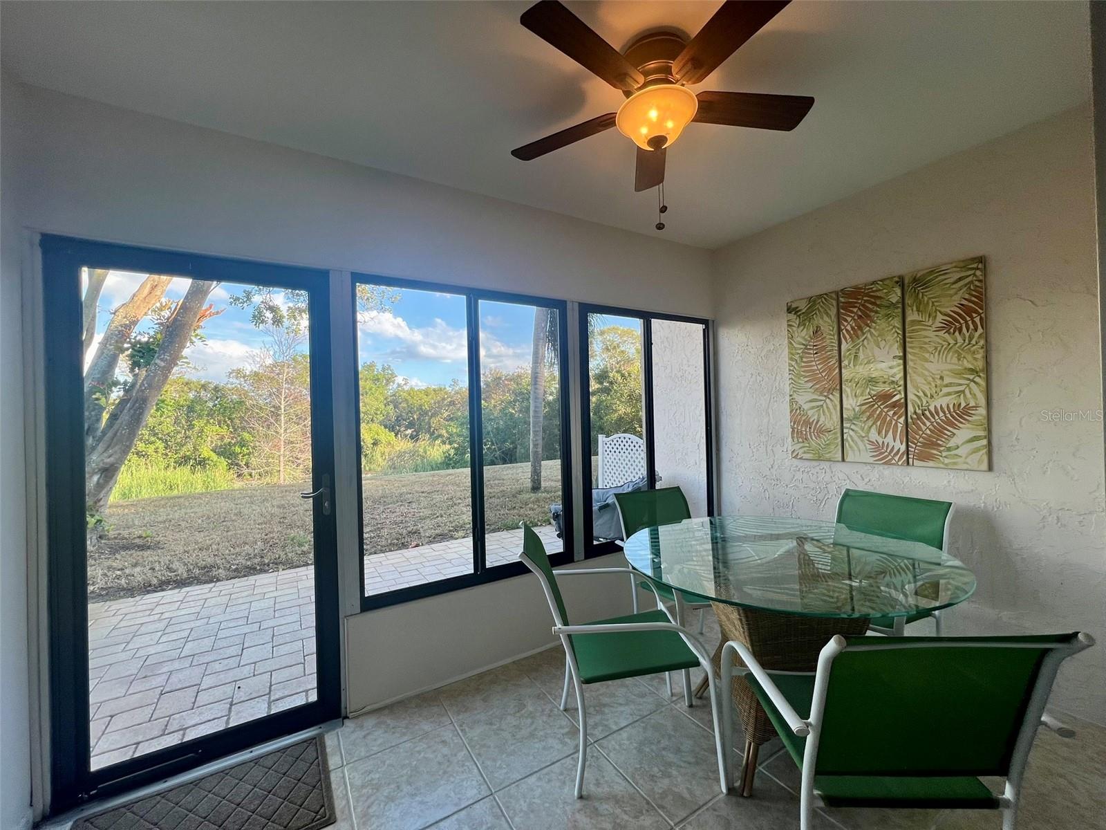 Listing photo id 8 for 1359 Mission Circle 48a