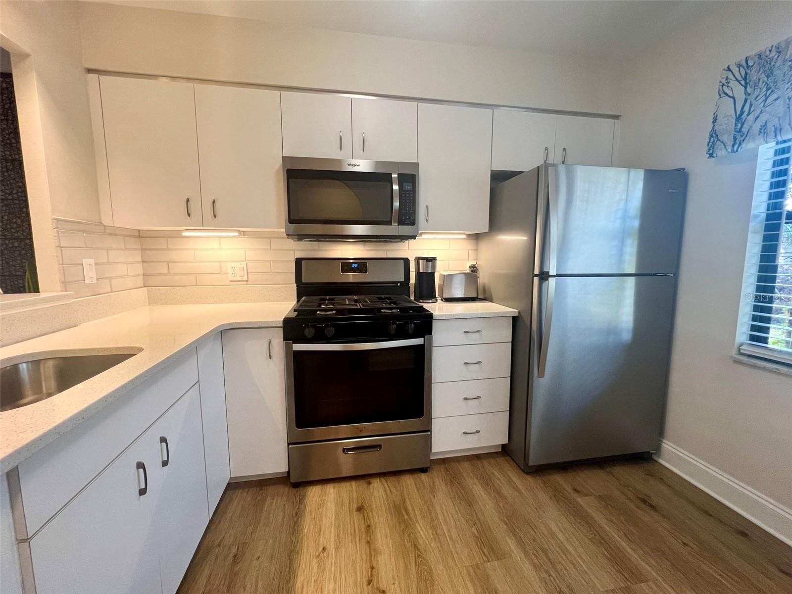 Listing photo id 0 for 1359 Mission Circle 48a