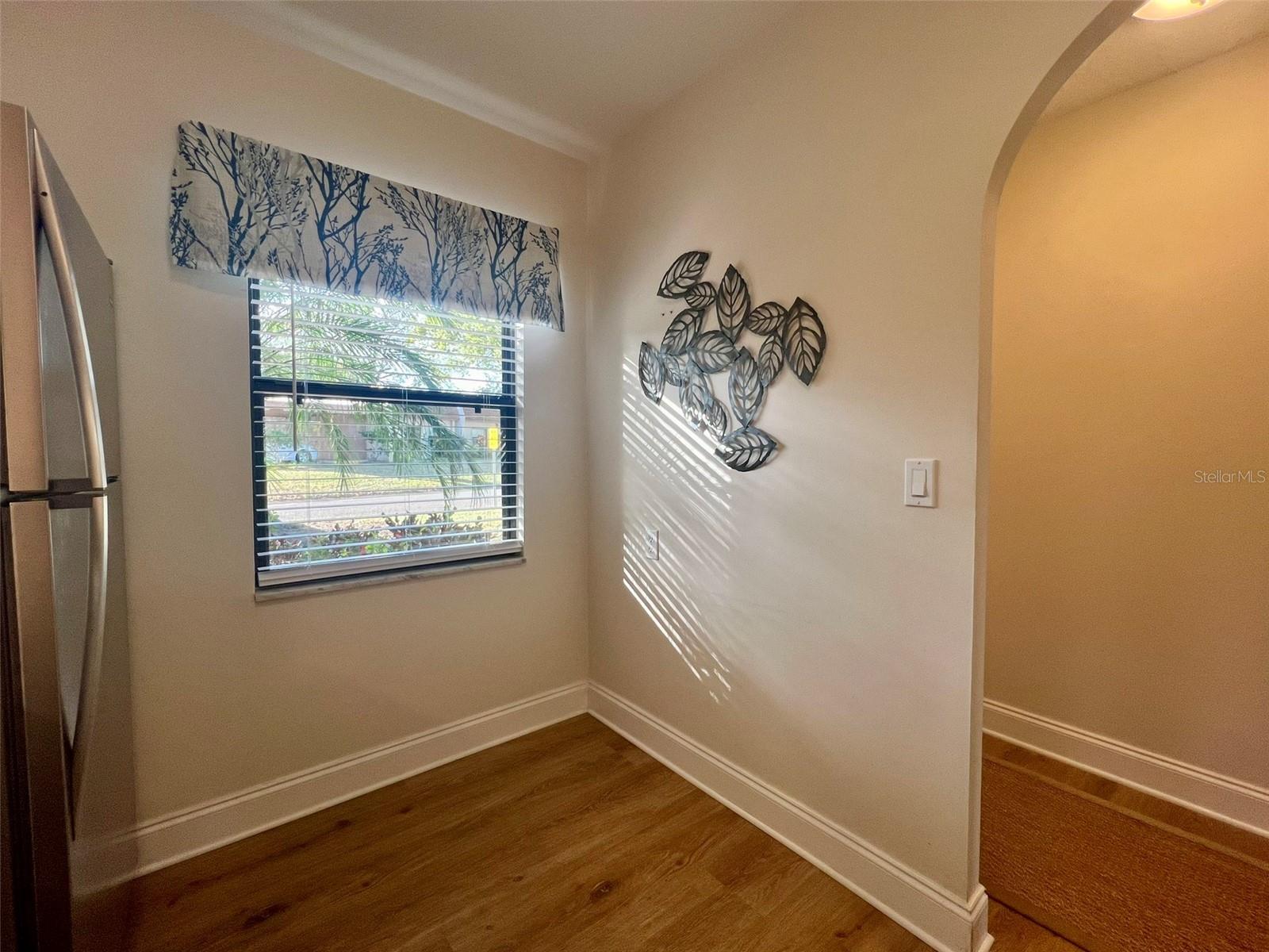 Listing photo id 2 for 1359 Mission Circle 48a