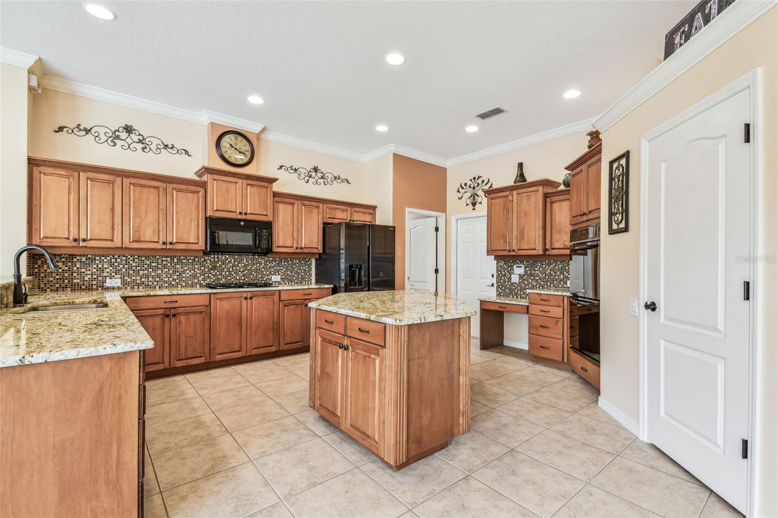 Image 7 of 40 For 17923 Arbor Haven Drive