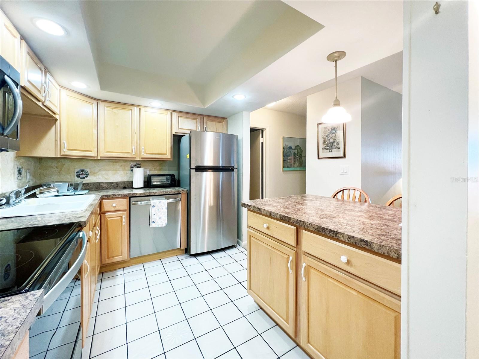 Image 5 of 17 For 5220 Brittany Drive S 1101