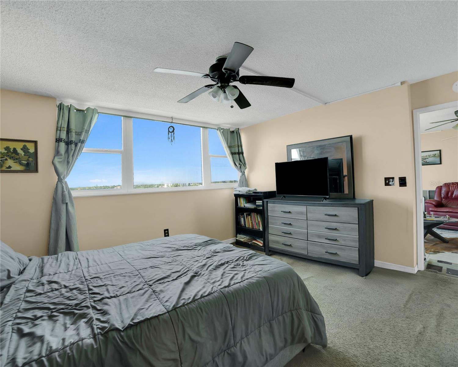 Image 12 of 17 For 7560 Bay Island Drive S 348