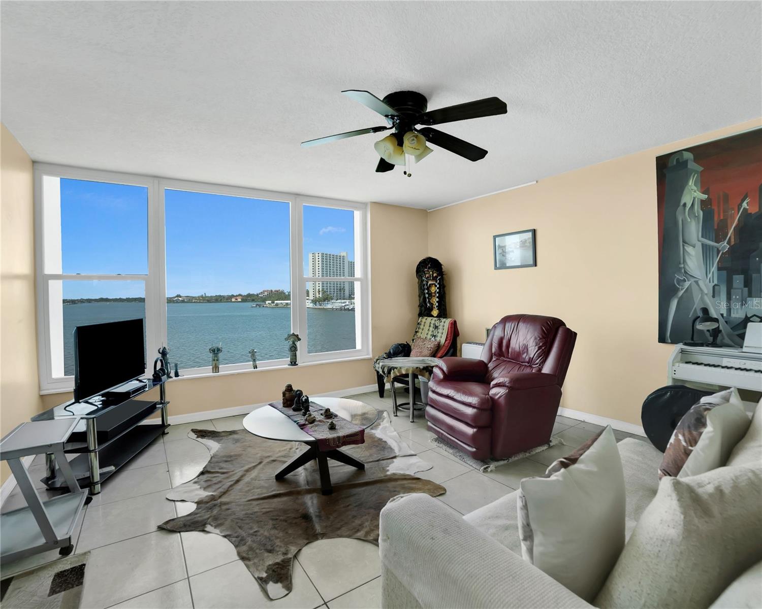 Image 9 of 17 For 7560 Bay Island Drive S 348