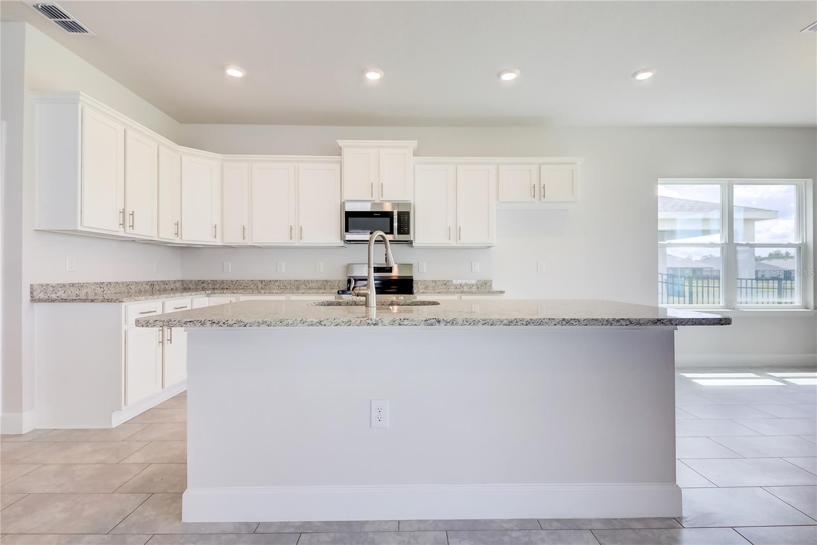 Image 13 of 33 For 16515 66th Lane E