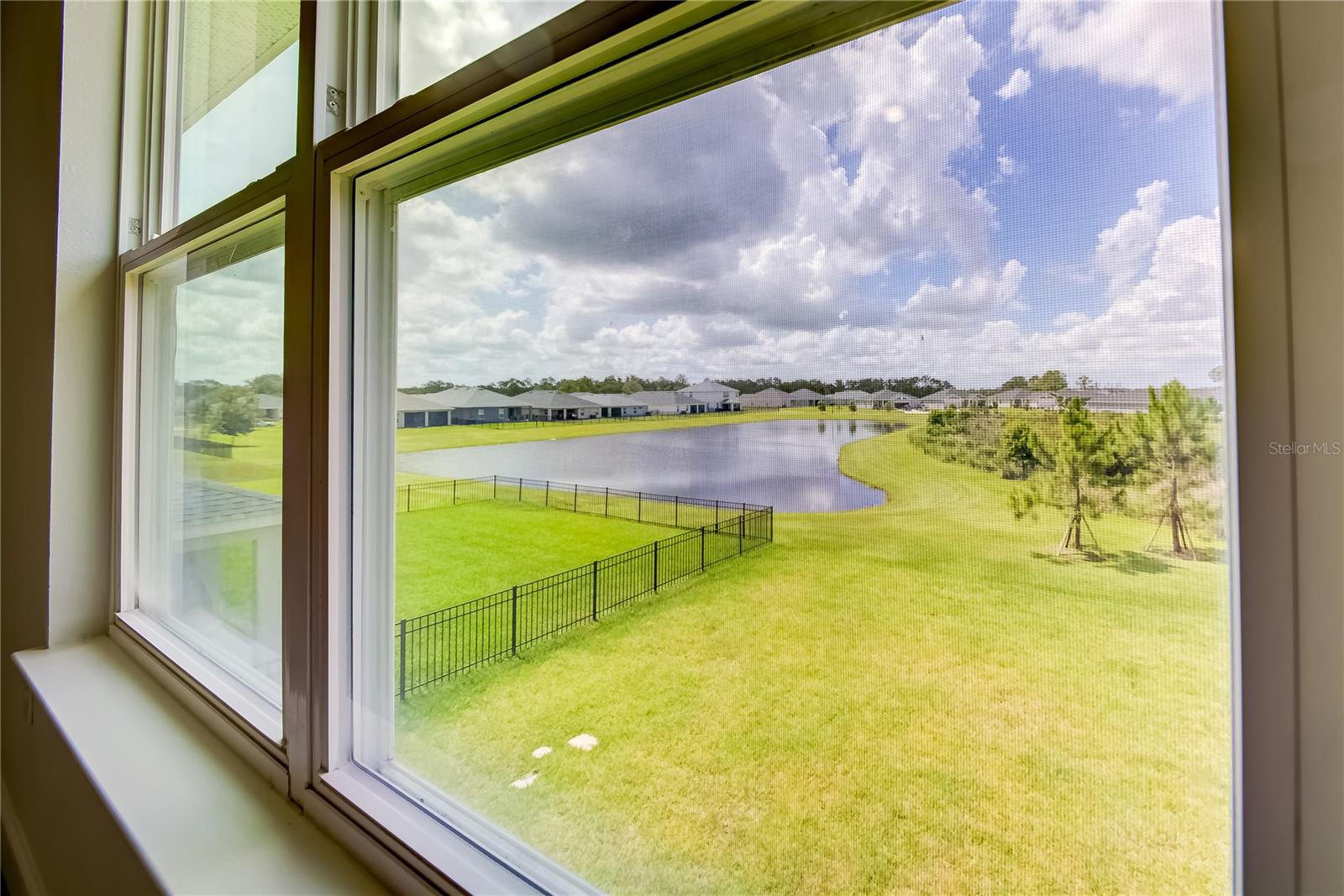 Image 23 of 33 For 16515 66th Lane E