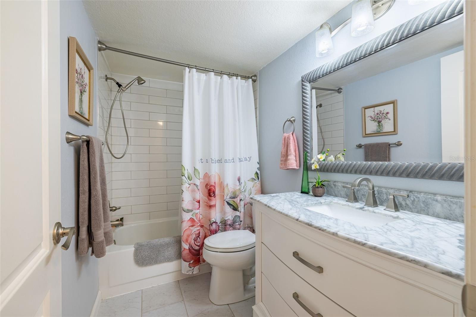 Image 15 of 44 For 920 Virginia Street 207