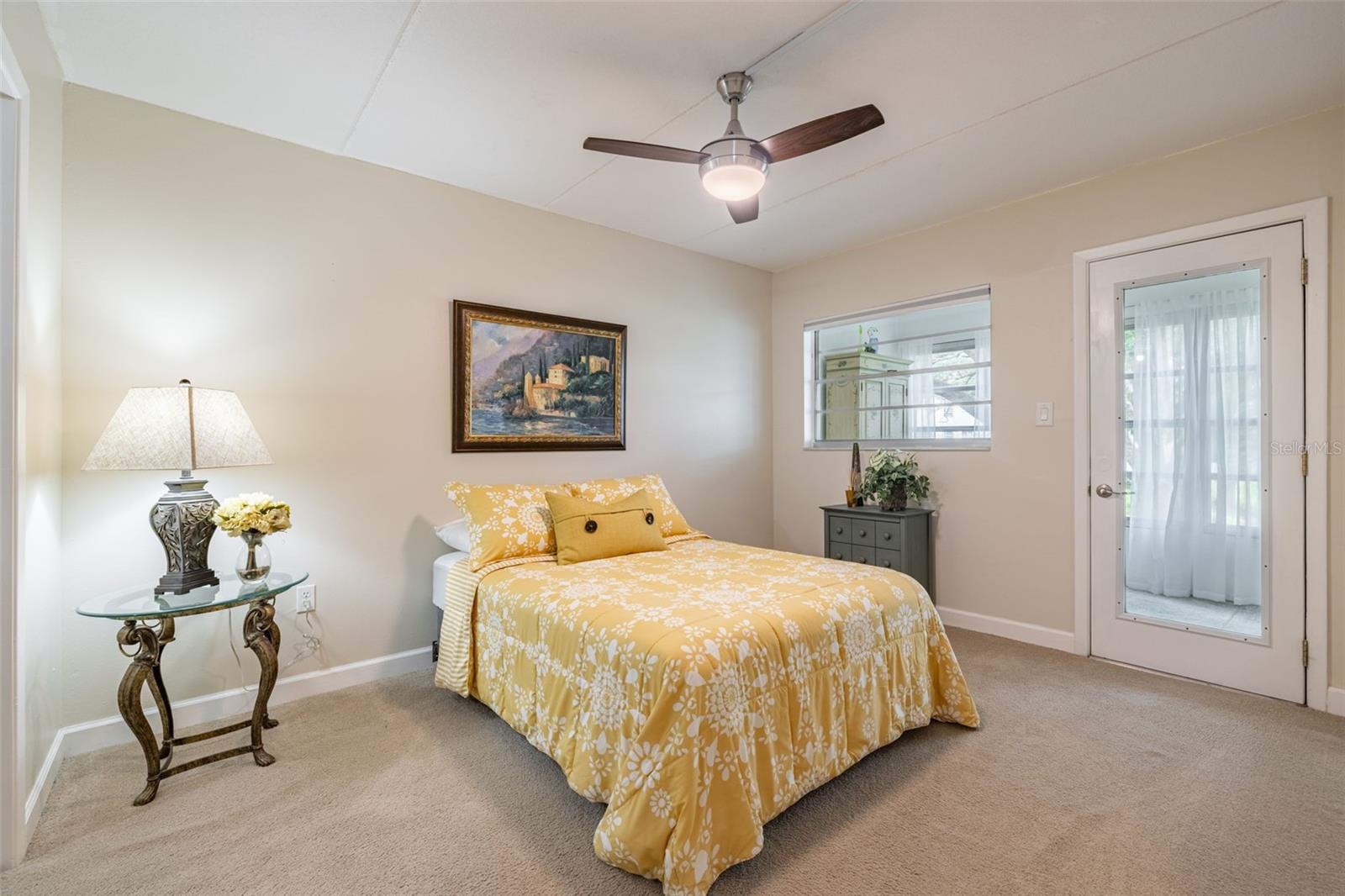 Image 18 of 44 For 920 Virginia Street 207