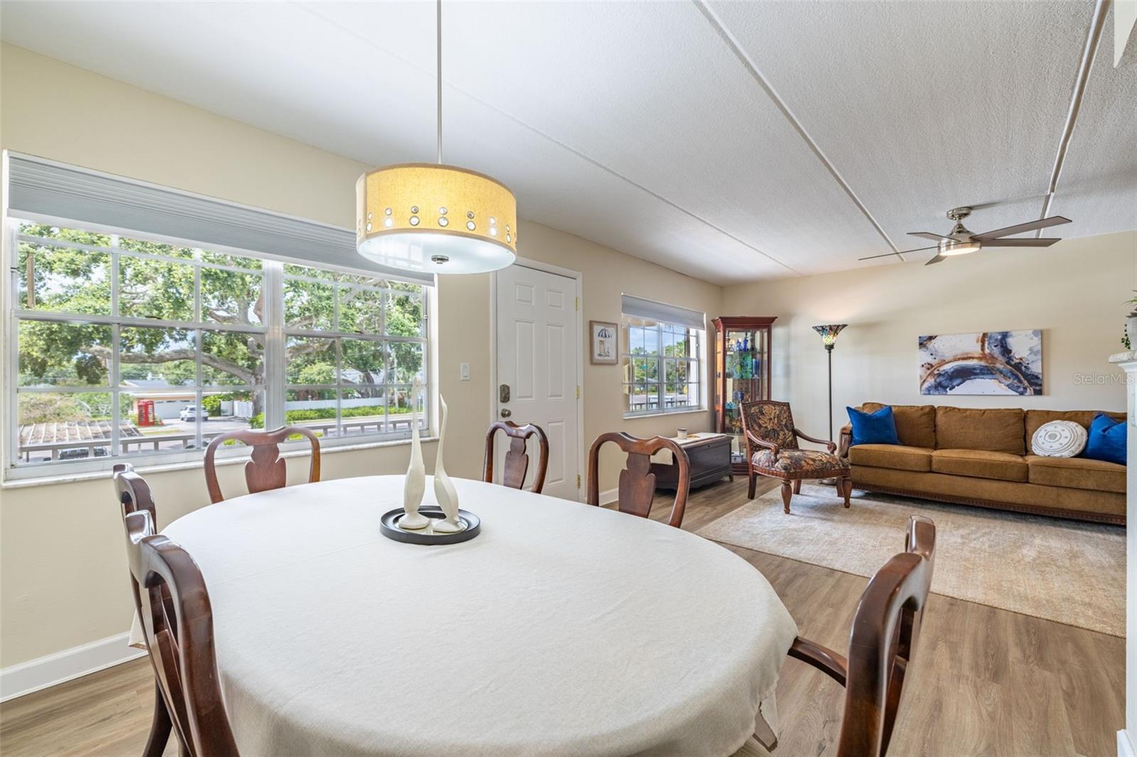 Image 9 of 44 For 920 Virginia Street 207