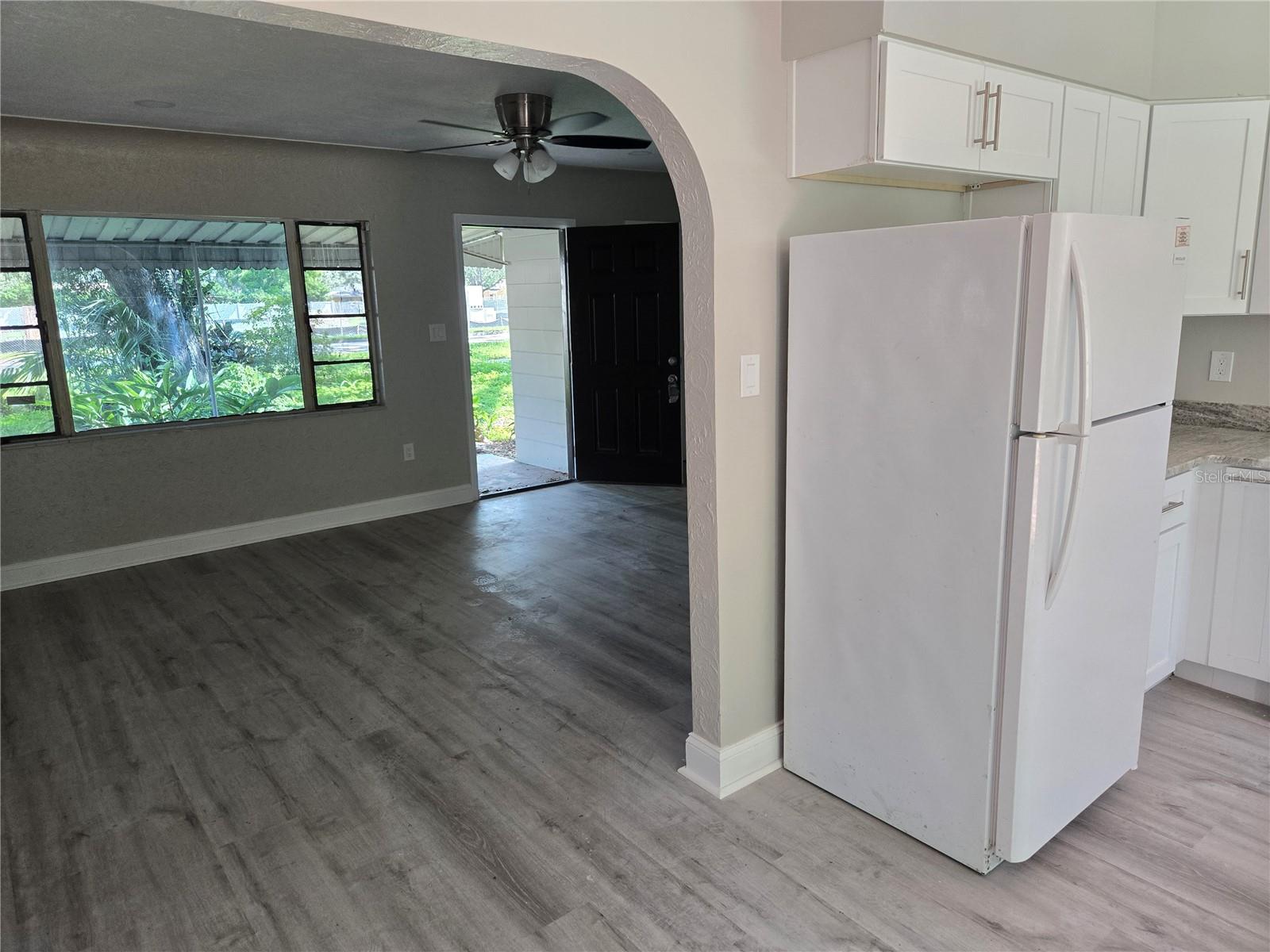 Image 16 of 42 For 804 Linebaugh Avenue