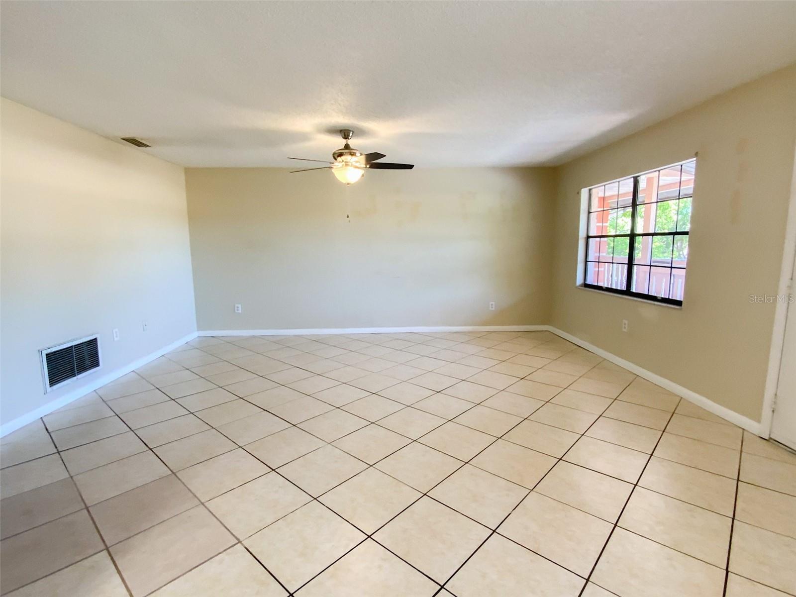 Image 10 of 27 For 13250 Ridge Road 3b5