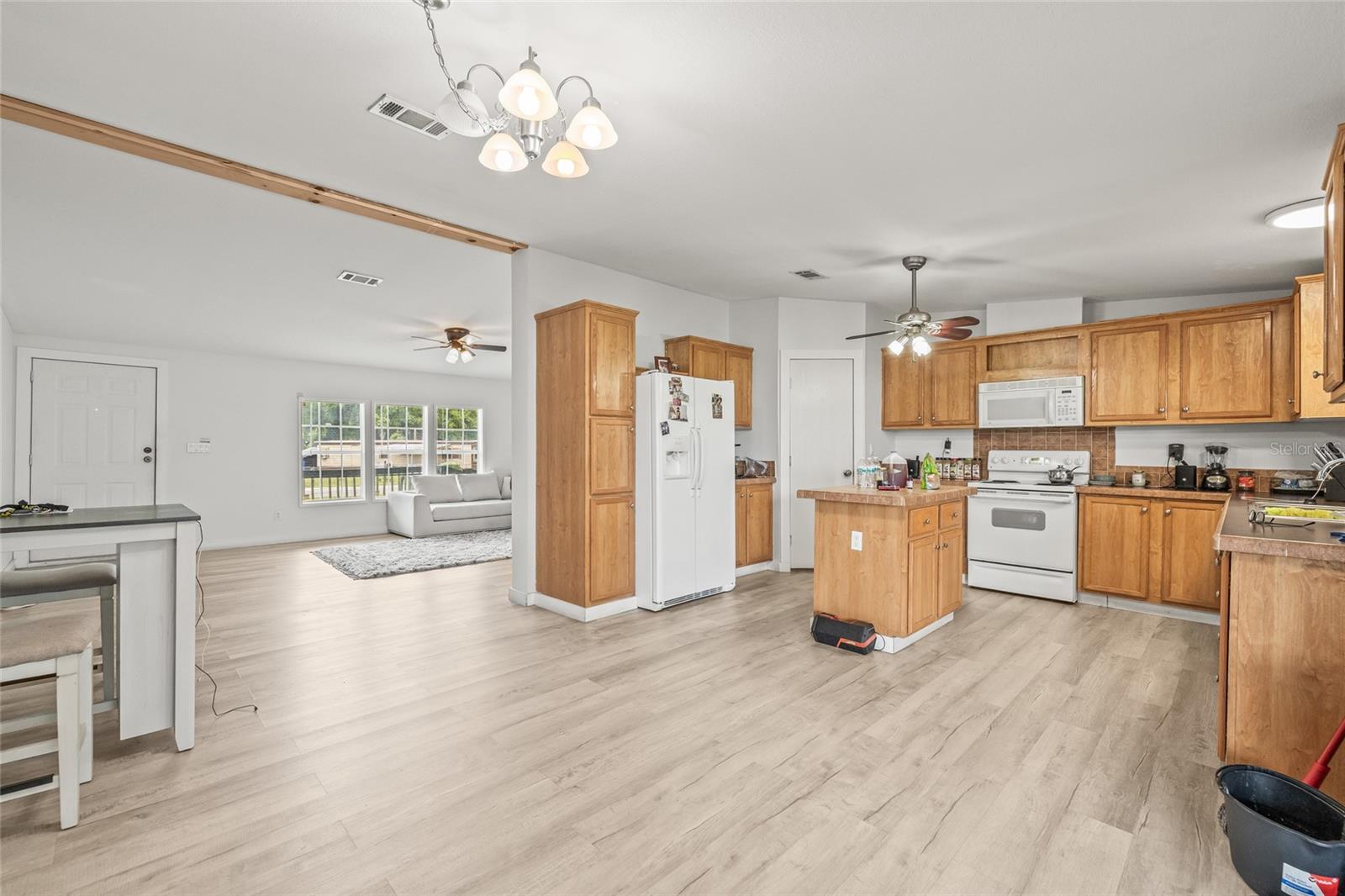Image 10 of 25 For 1003 Brinwood Drive