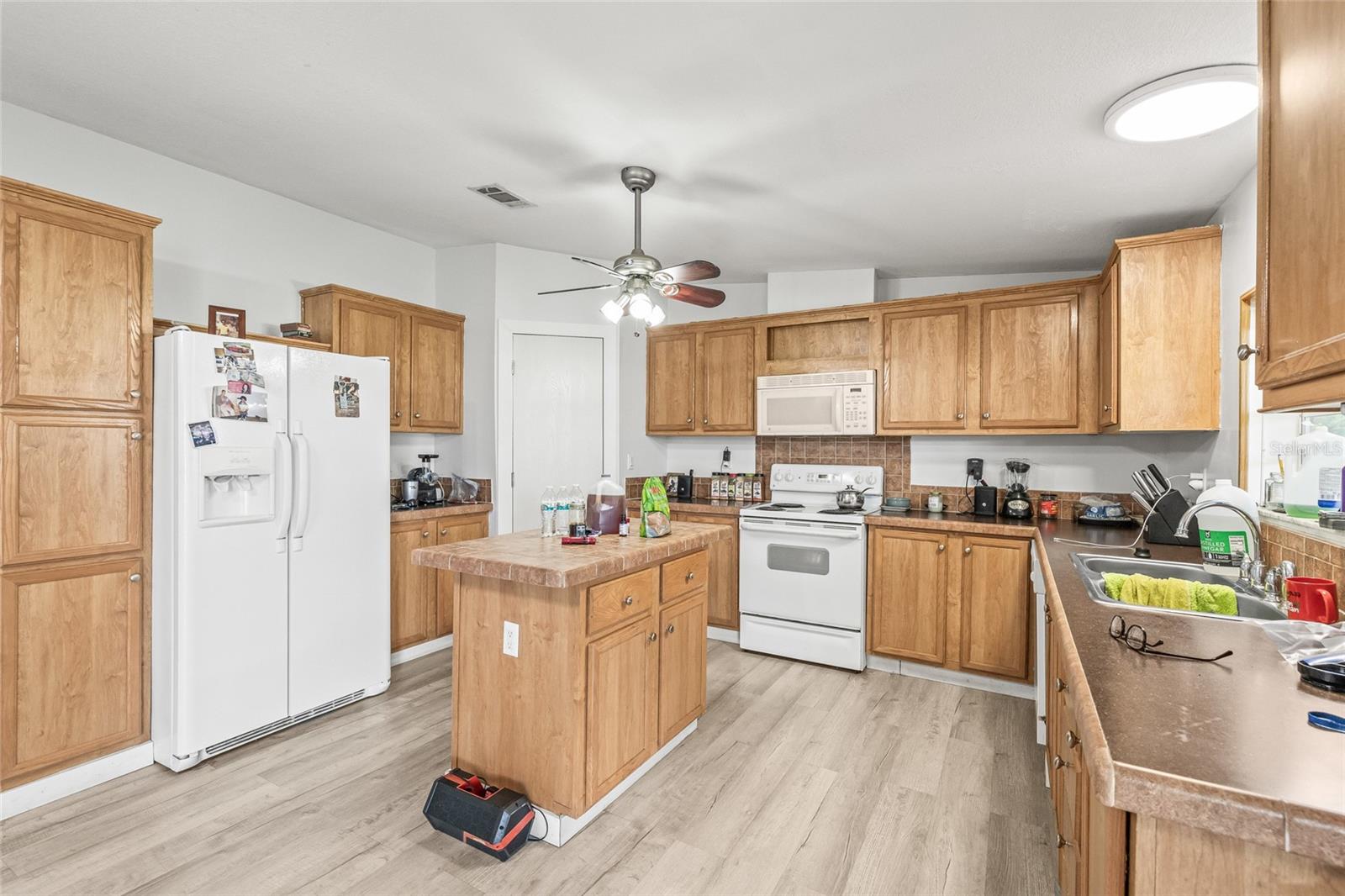Image 11 of 25 For 1003 Brinwood Drive