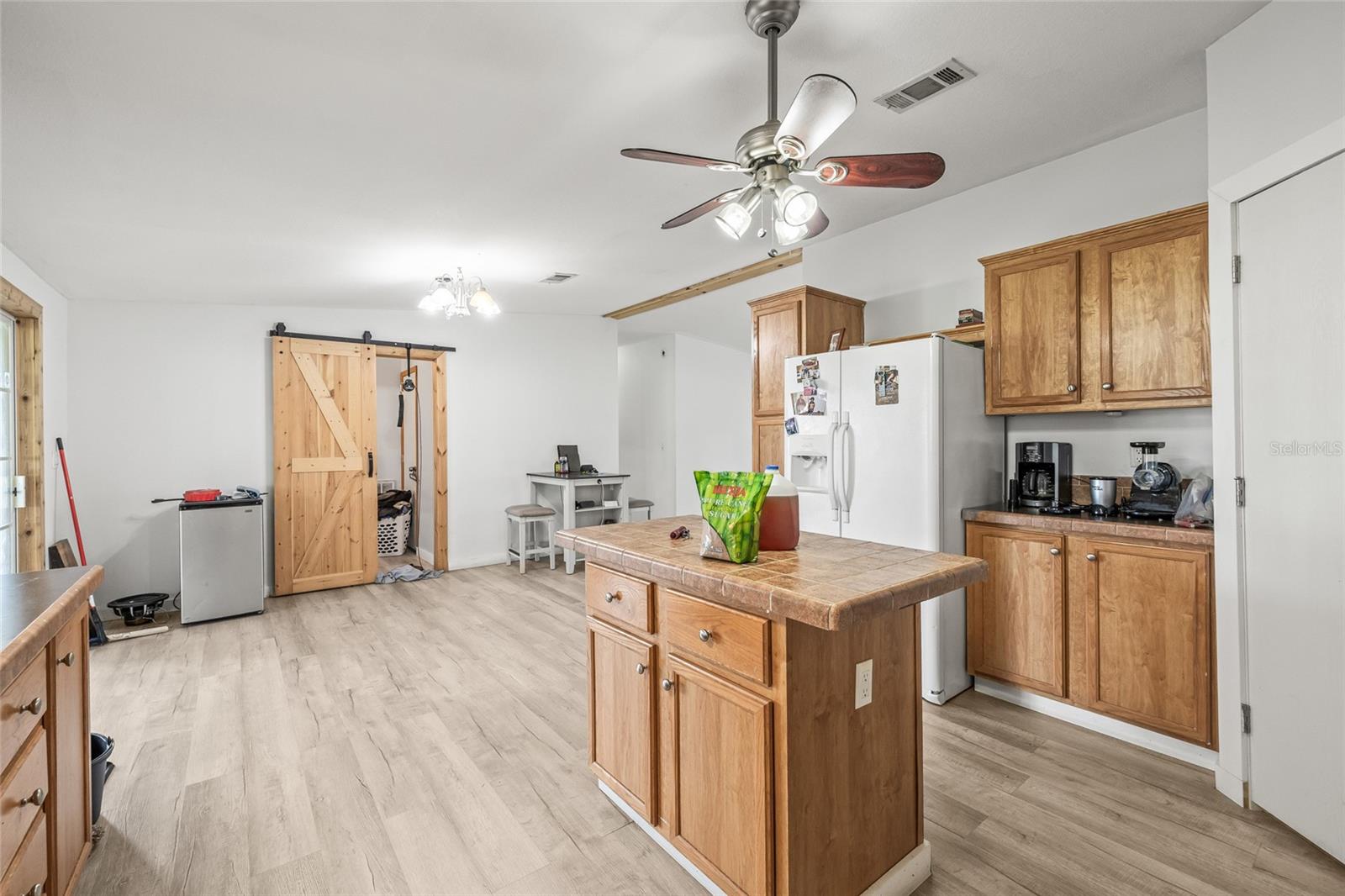 Image 13 of 25 For 1003 Brinwood Drive