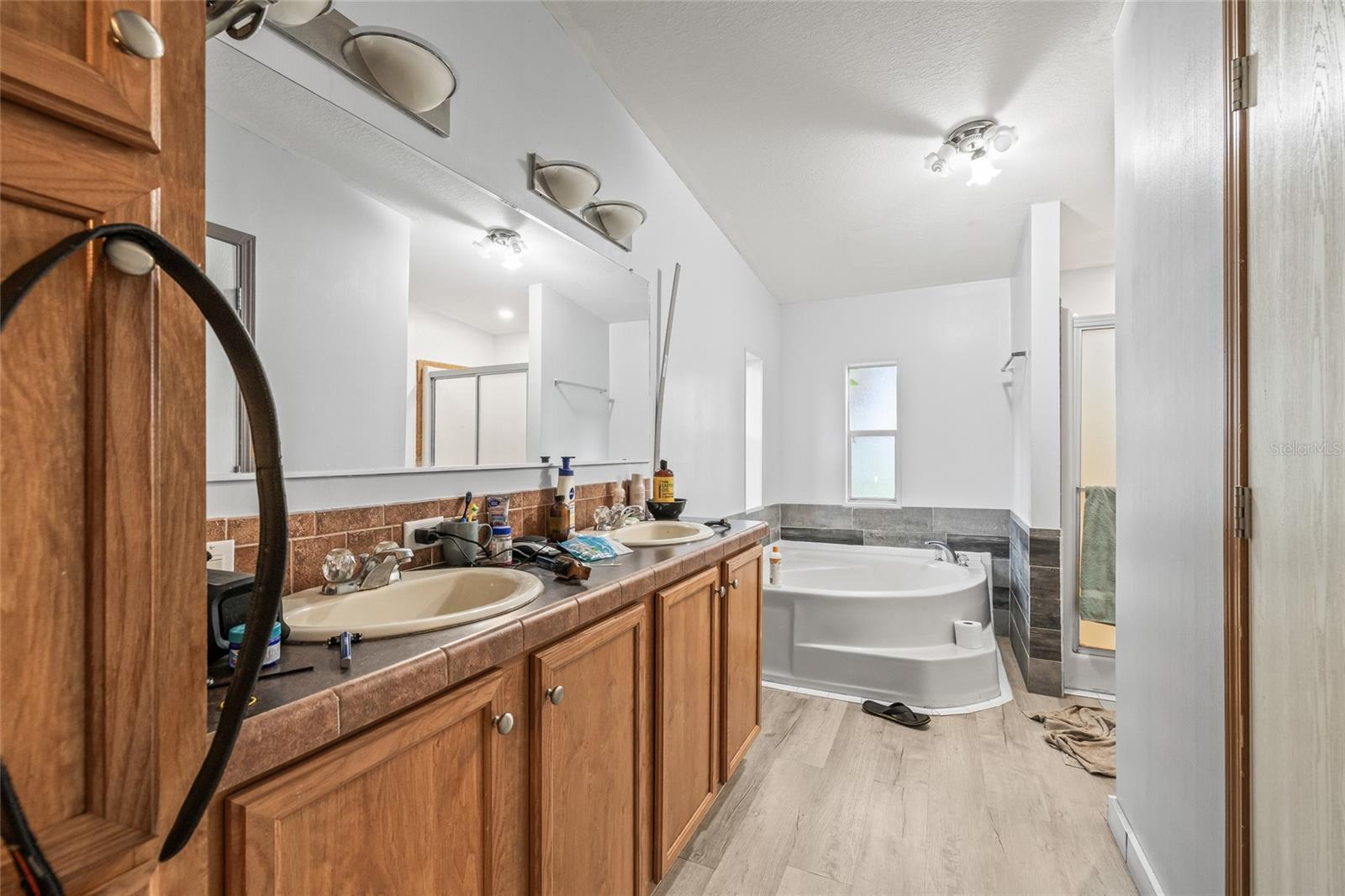 Image 14 of 25 For 1003 Brinwood Drive