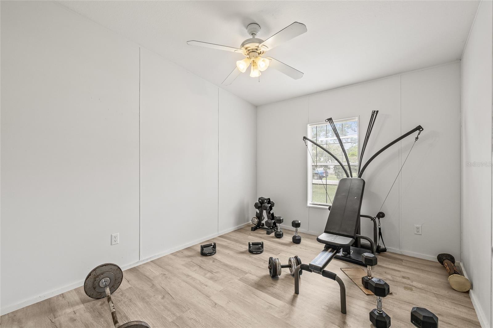 Image 19 of 25 For 1003 Brinwood Drive