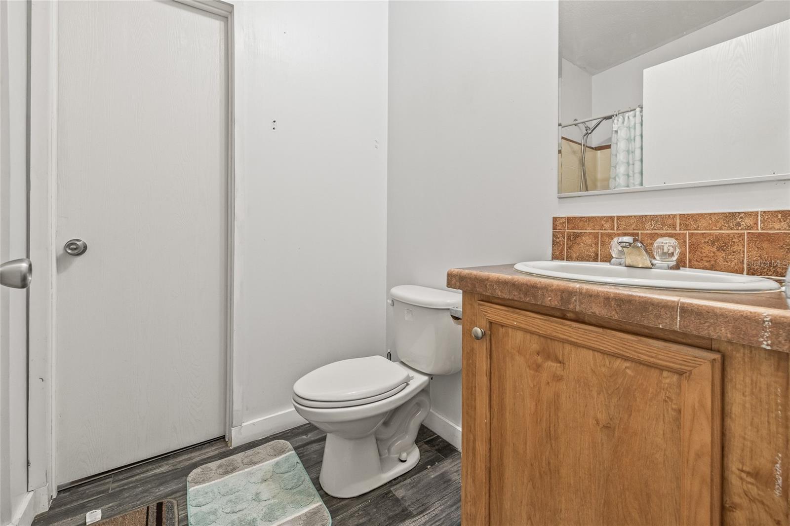 Image 21 of 25 For 1003 Brinwood Drive