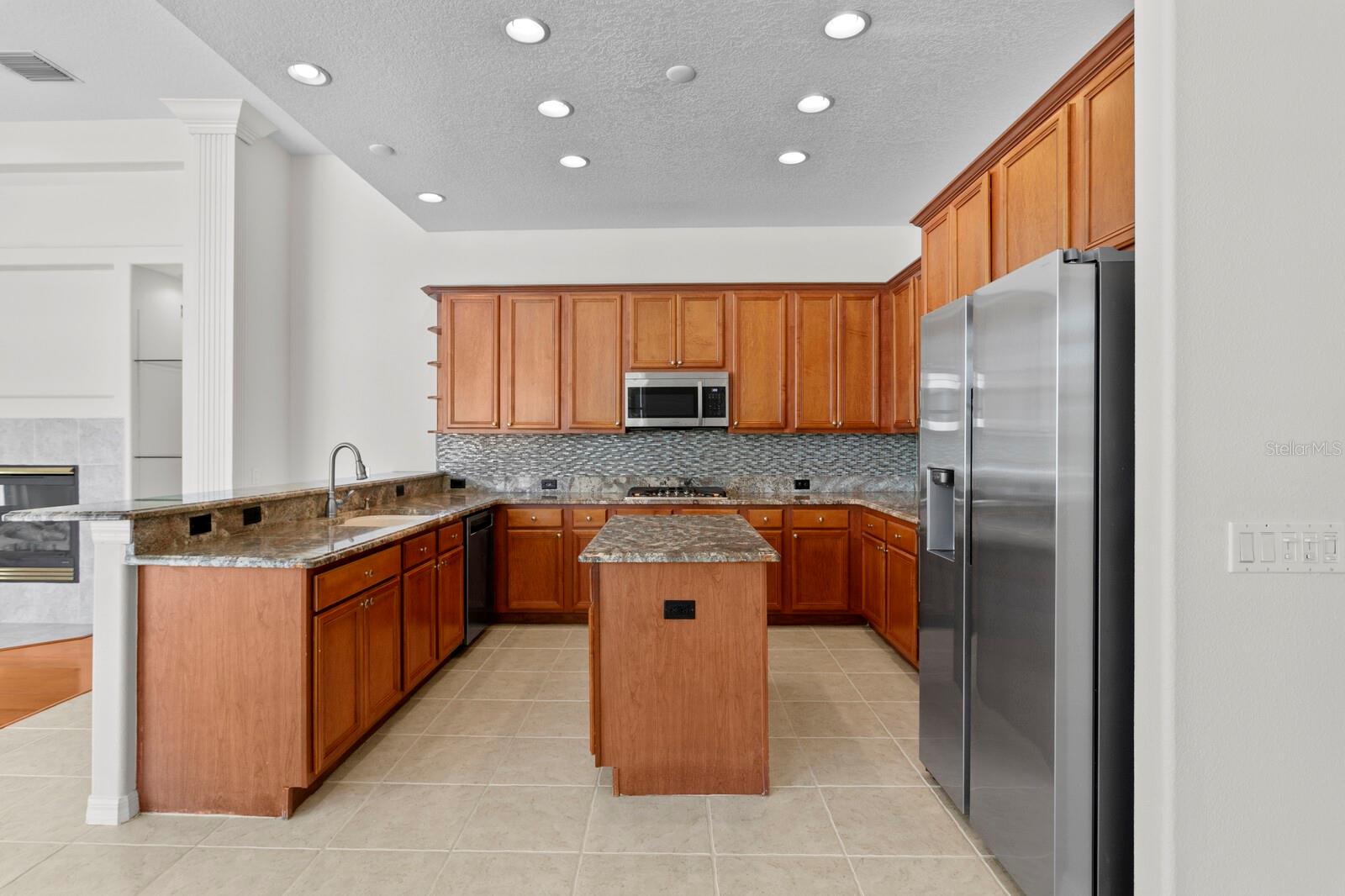 Image 17 of 87 For 4614 Mirabella Place
