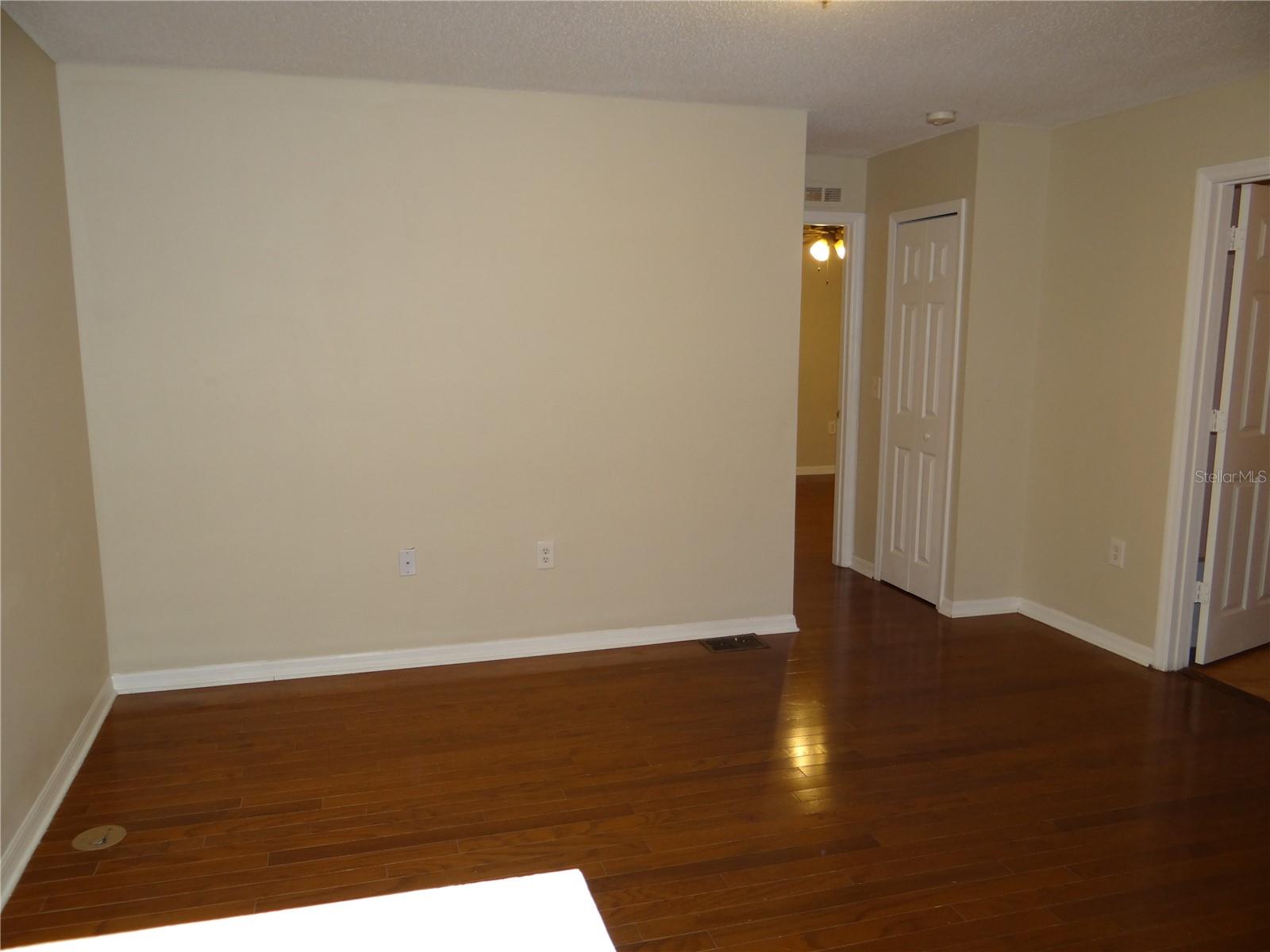 Image 10 of 12 For 4651 Ashburn Square Drive