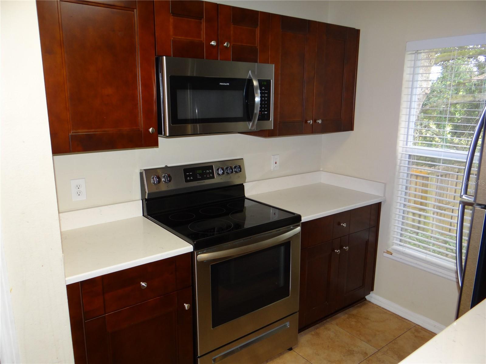 Image 3 of 12 For 4651 Ashburn Square Drive