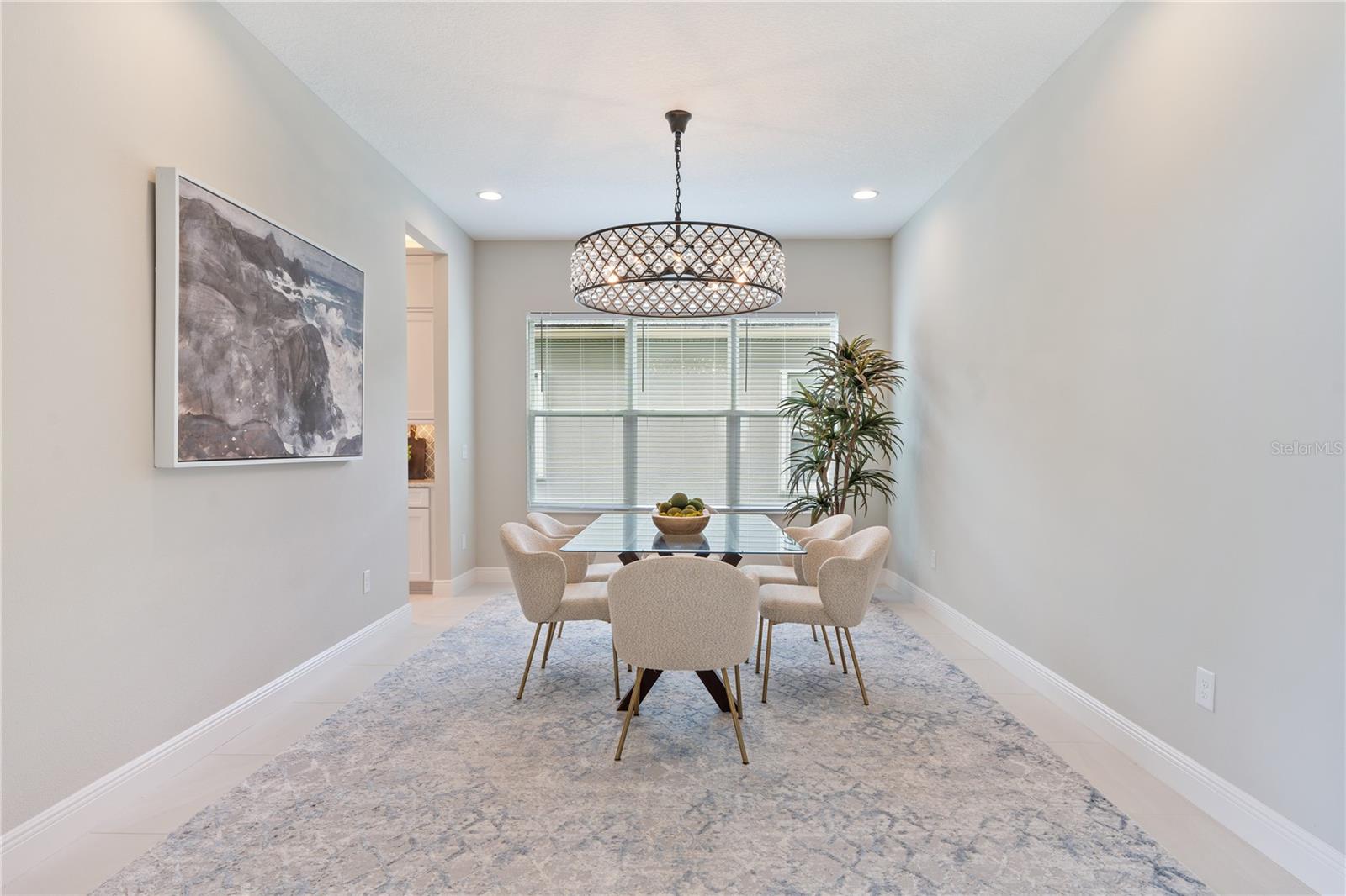 Listing photo id 29 for 2321 Hollow Forest Court