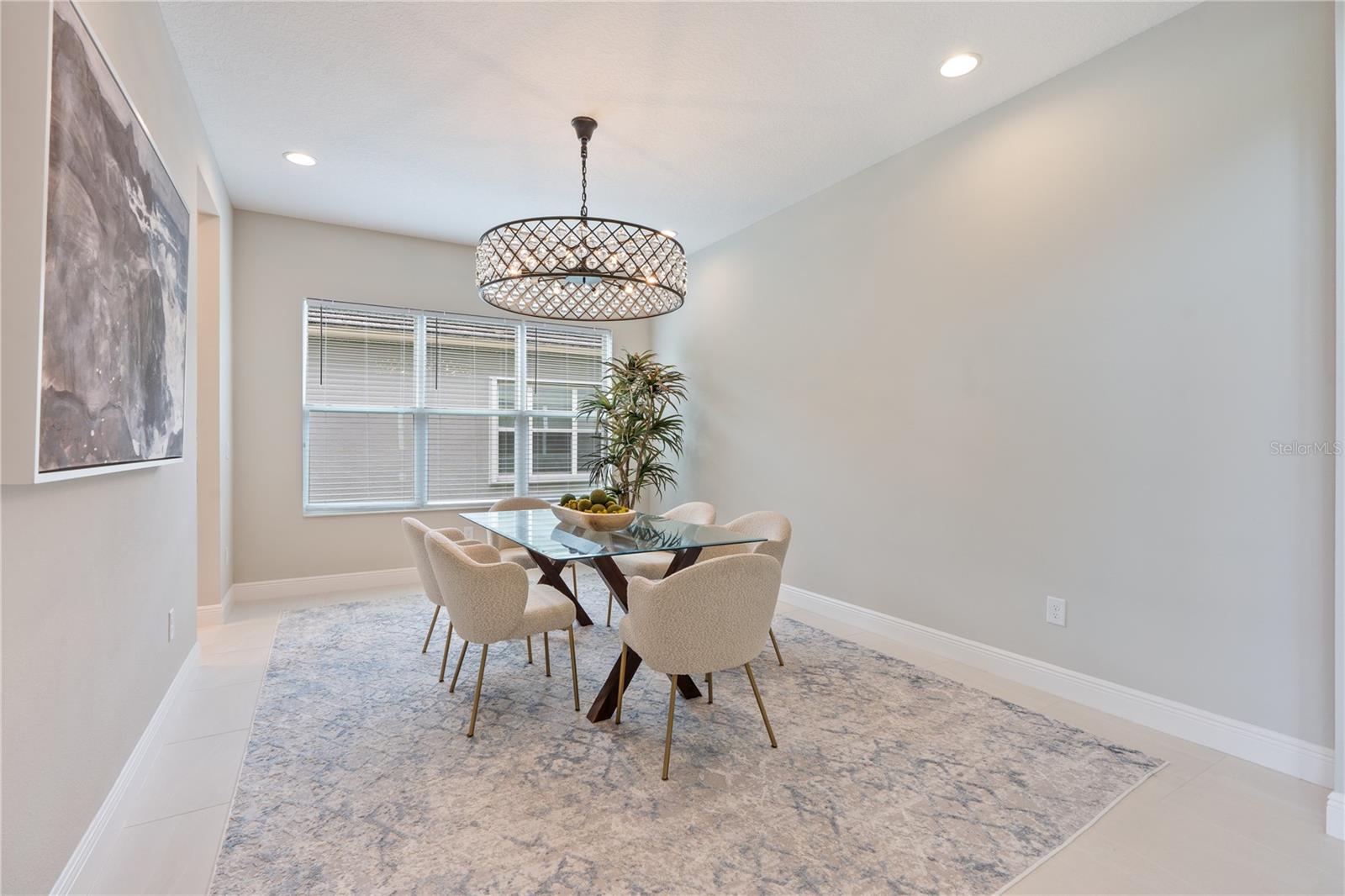 Listing photo id 30 for 2321 Hollow Forest Court