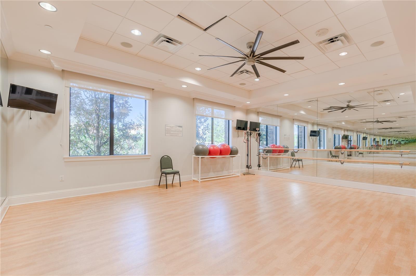 Listing photo id 97 for 2321 Hollow Forest Court