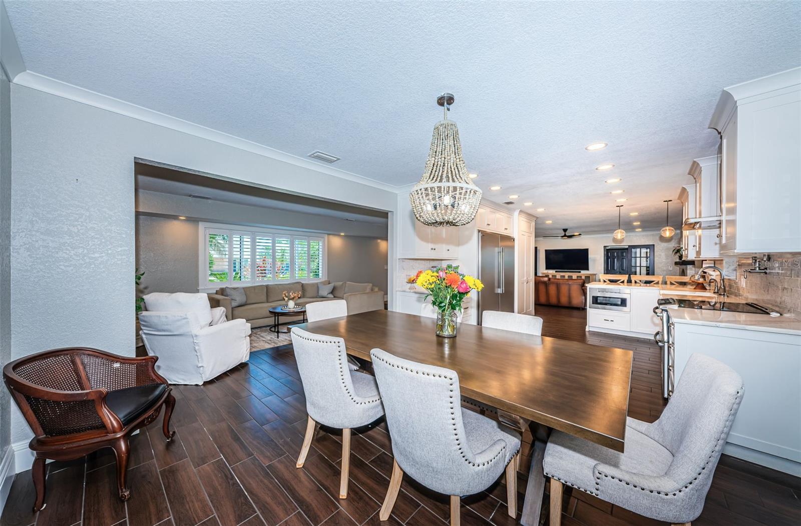 Listing photo id 10 for 10866 Harborside Drive