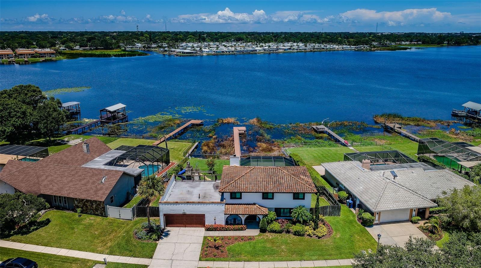 Listing photo id 1 for 10866 Harborside Drive