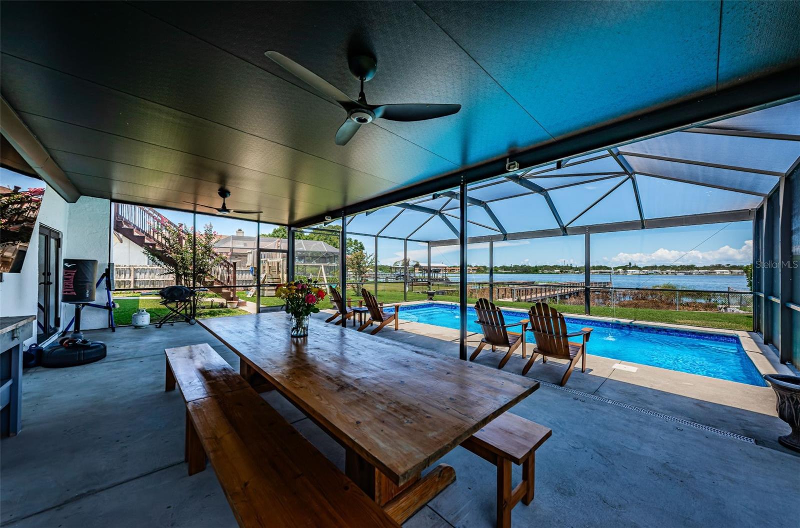 Listing photo id 38 for 10866 Harborside Drive