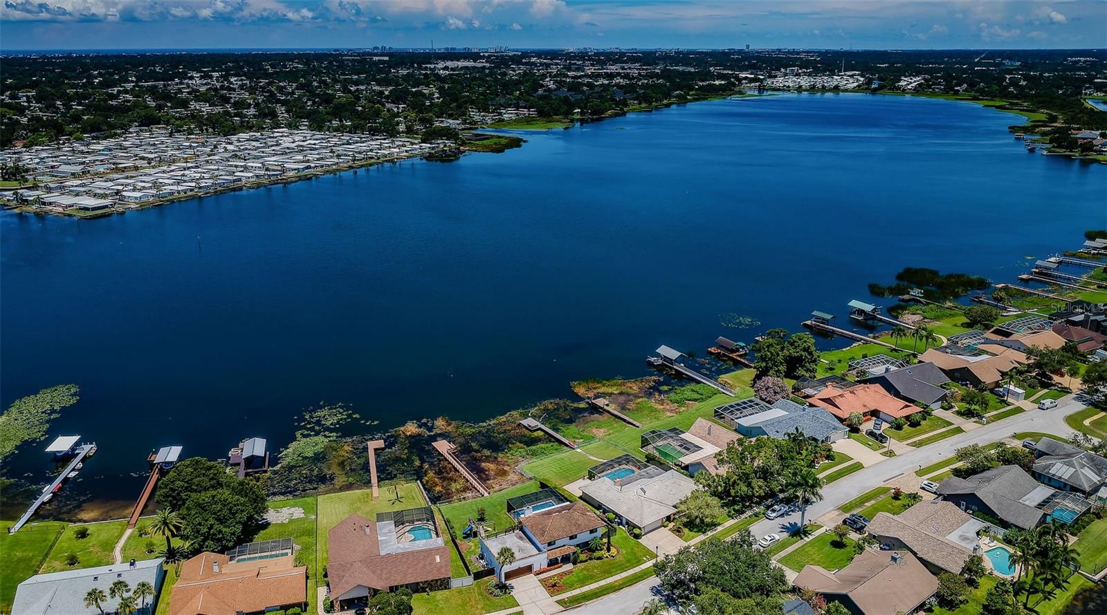 Listing photo id 50 for 10866 Harborside Drive