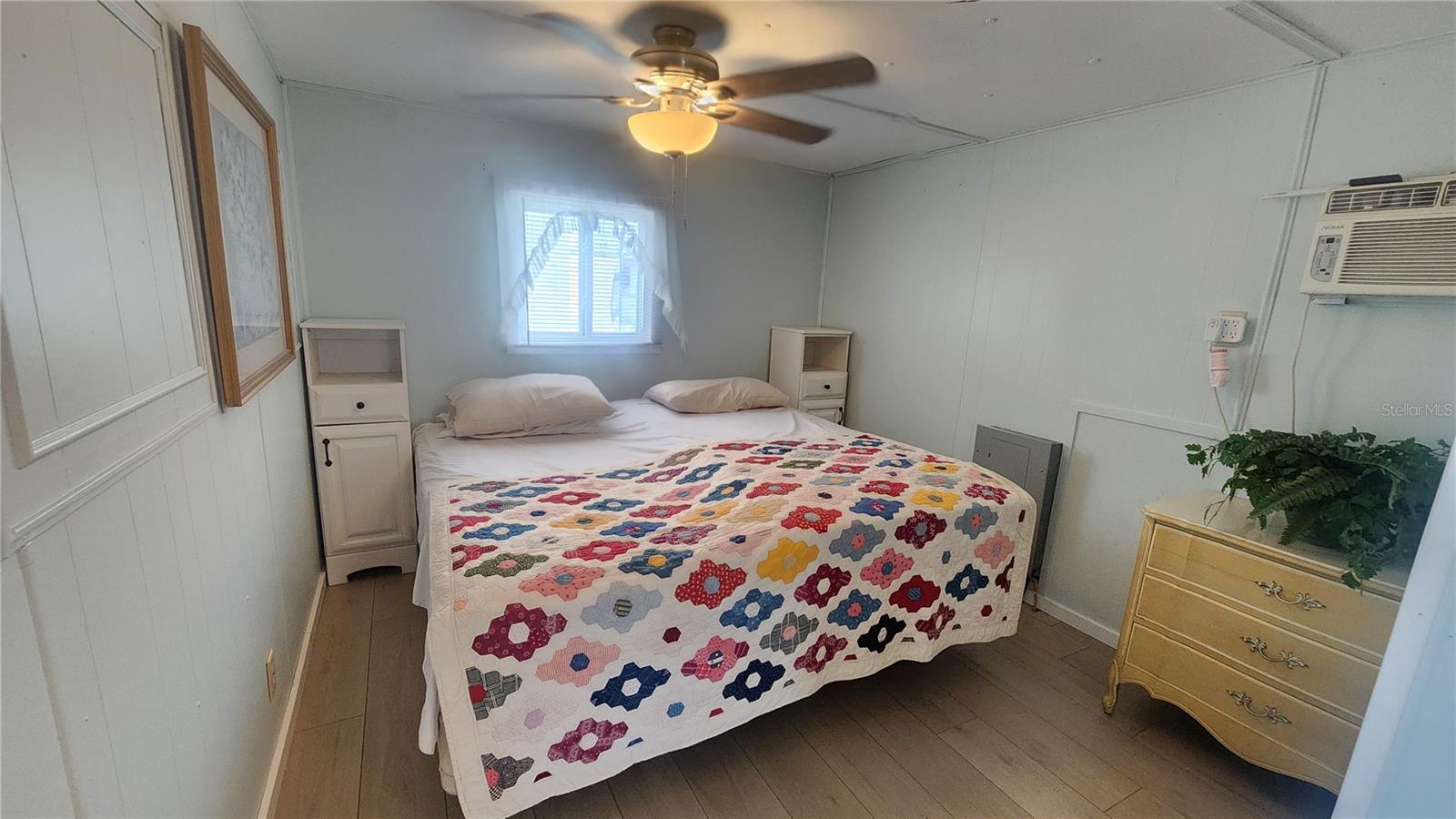 Image 13 of 24 For 12766 Seminole Boulevard 53