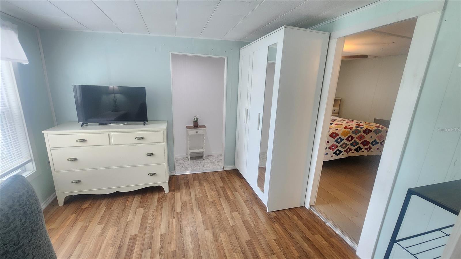 Image 16 of 24 For 12766 Seminole Boulevard 53