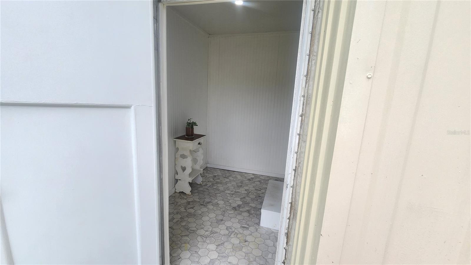 Image 20 of 24 For 12766 Seminole Boulevard 53