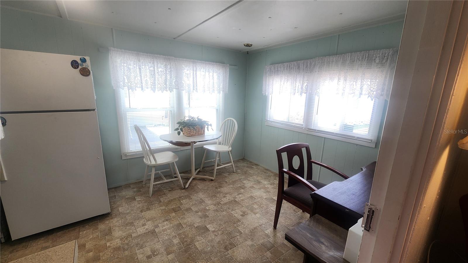 Image 6 of 24 For 12766 Seminole Boulevard 53