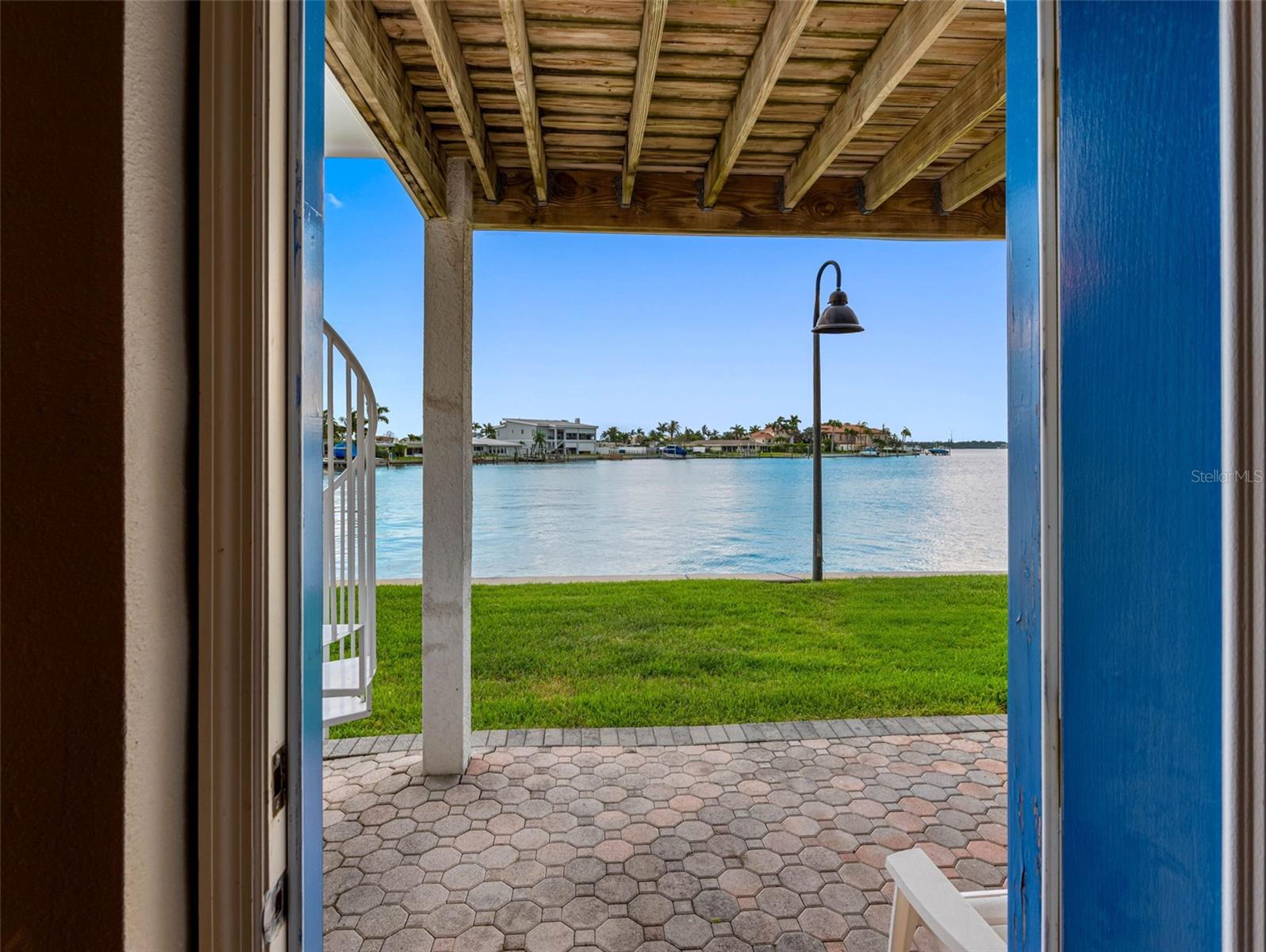 Image 30 of 41 For 113 Yacht Club Circle