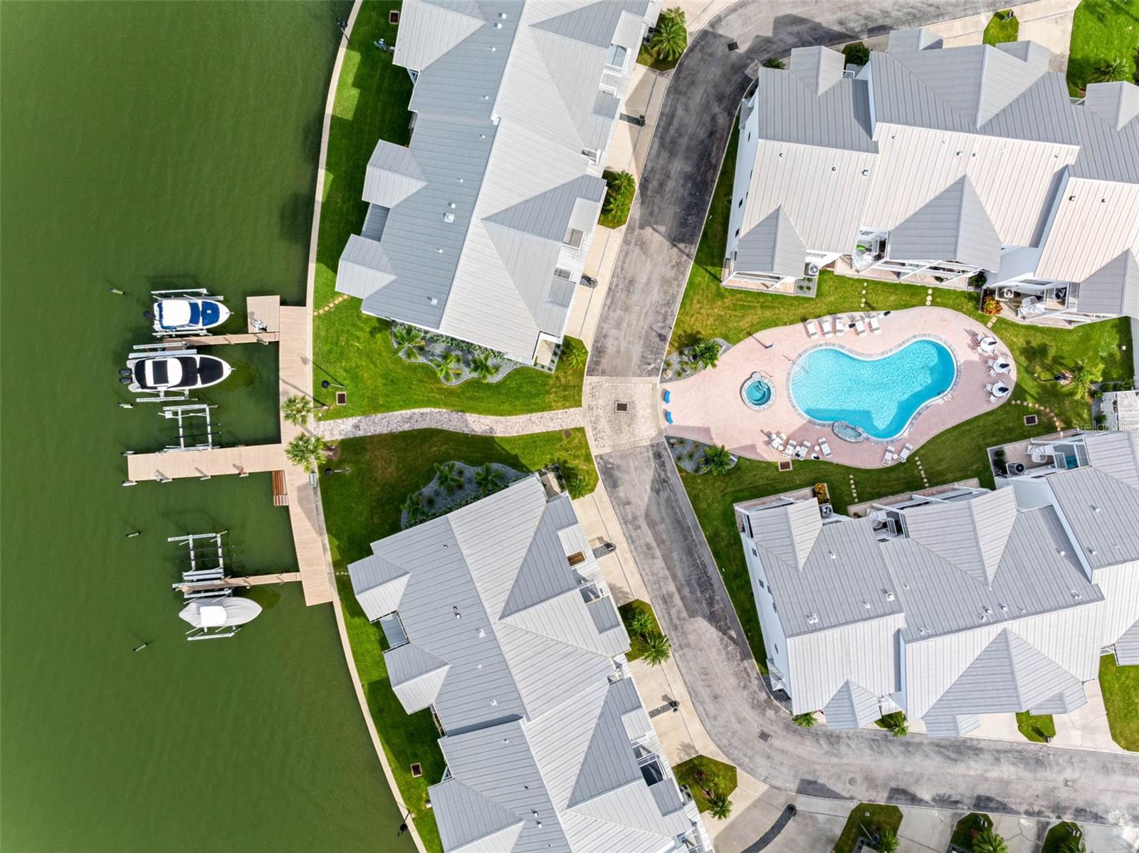 Image 31 of 41 For 113 Yacht Club Circle