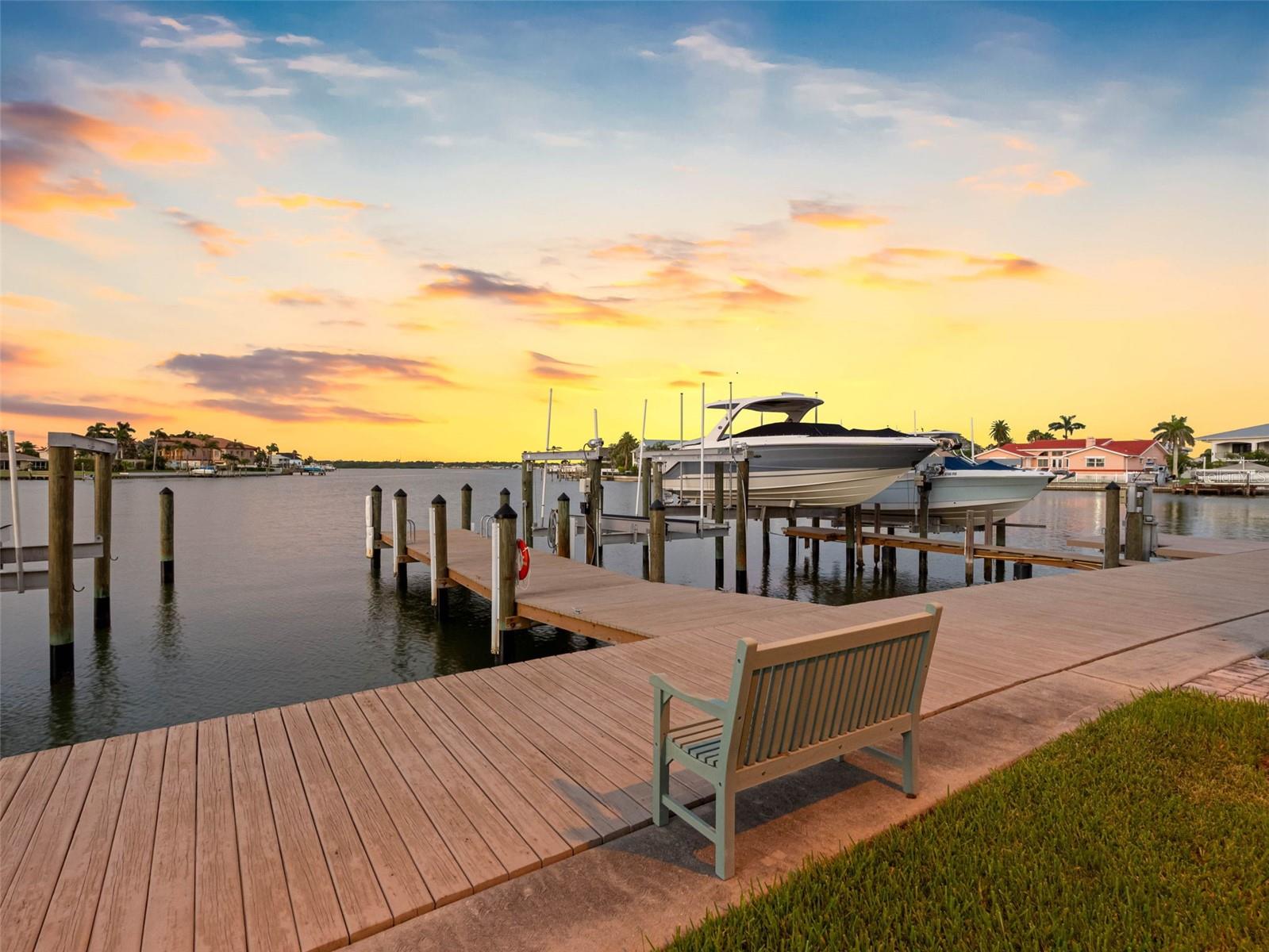 Image 33 of 41 For 113 Yacht Club Circle