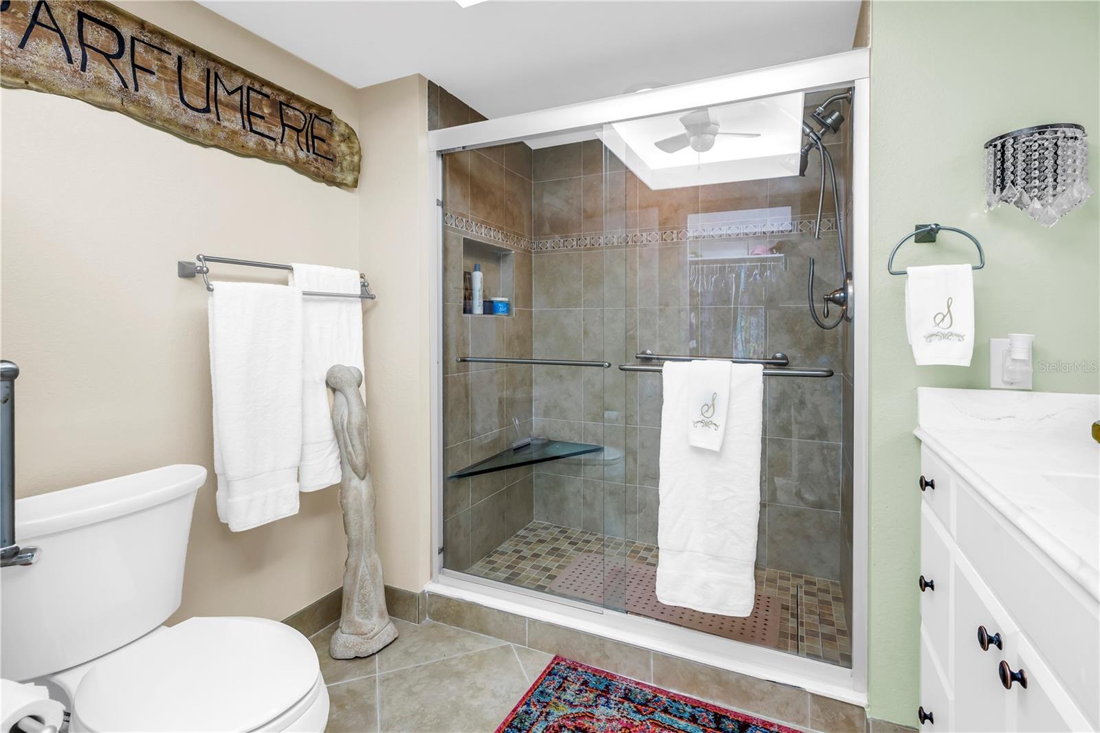 Image 24 of 63 For 5200 Brittany Drive S 503
