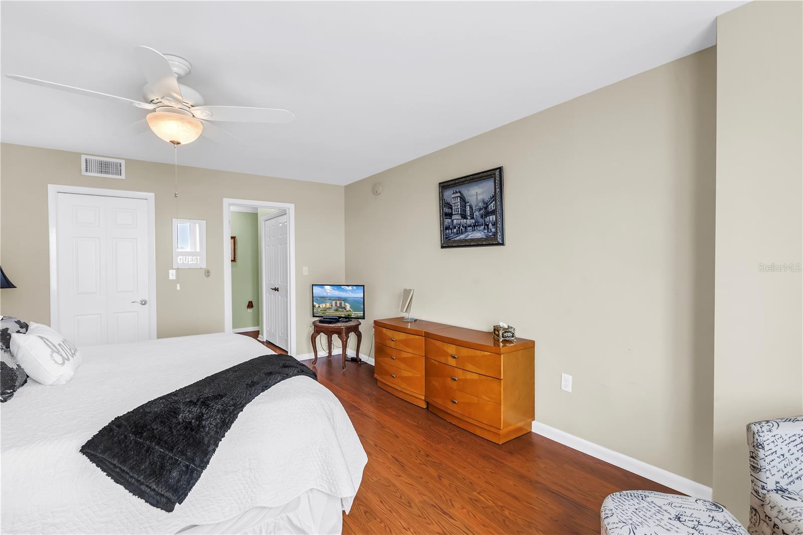 Image 32 of 63 For 5200 Brittany Drive S 503