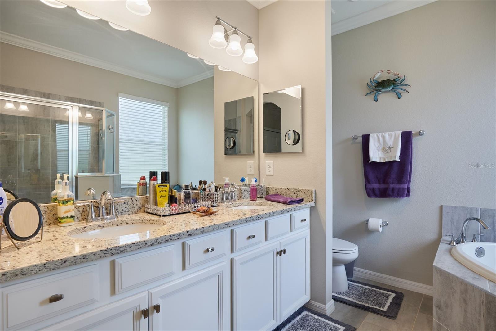 Image 17 of 27 For 17709 Woodland Court Ne