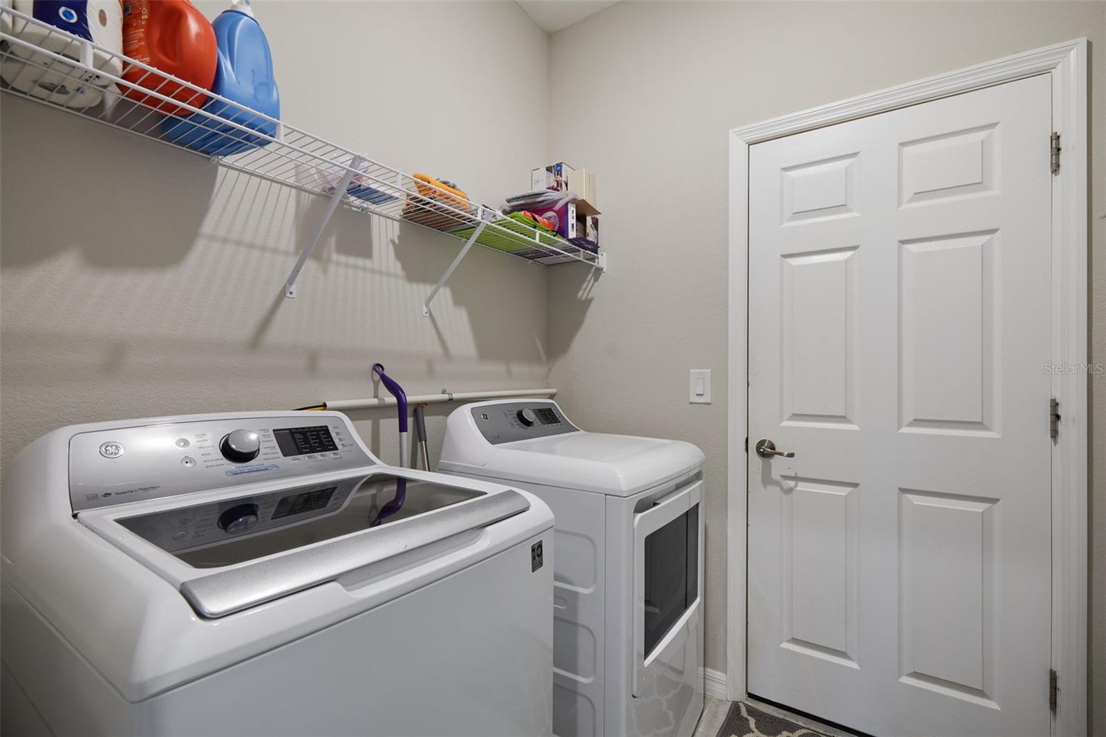 Image 19 of 27 For 17709 Woodland Court Ne