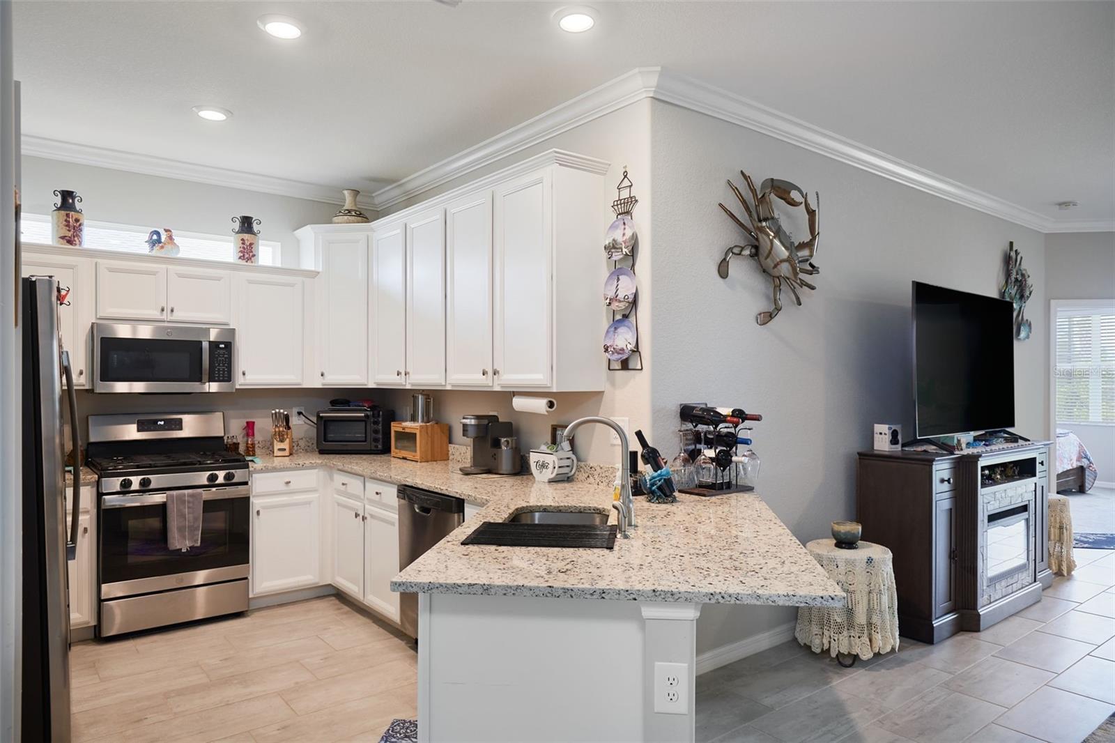 Image 3 of 27 For 17709 Woodland Court Ne