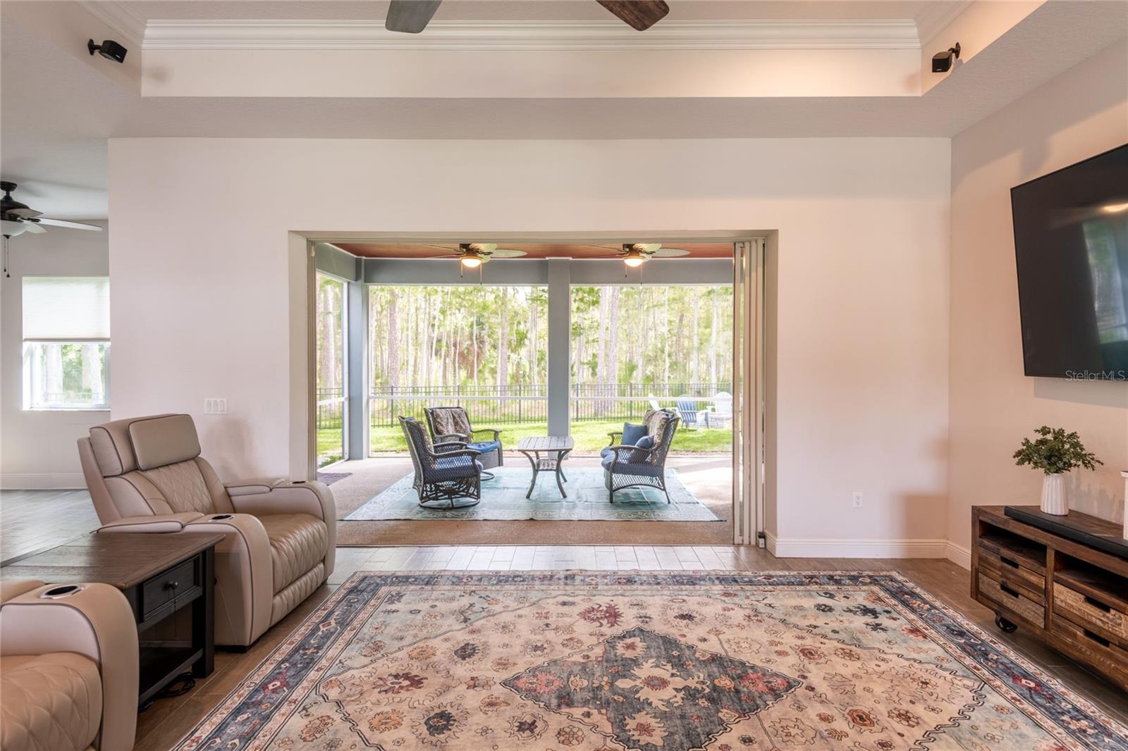Image 11 of 51 For 27500 Elkwood Circle