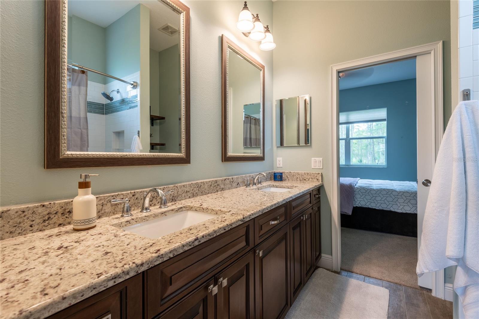 Image 31 of 51 For 27500 Elkwood Circle