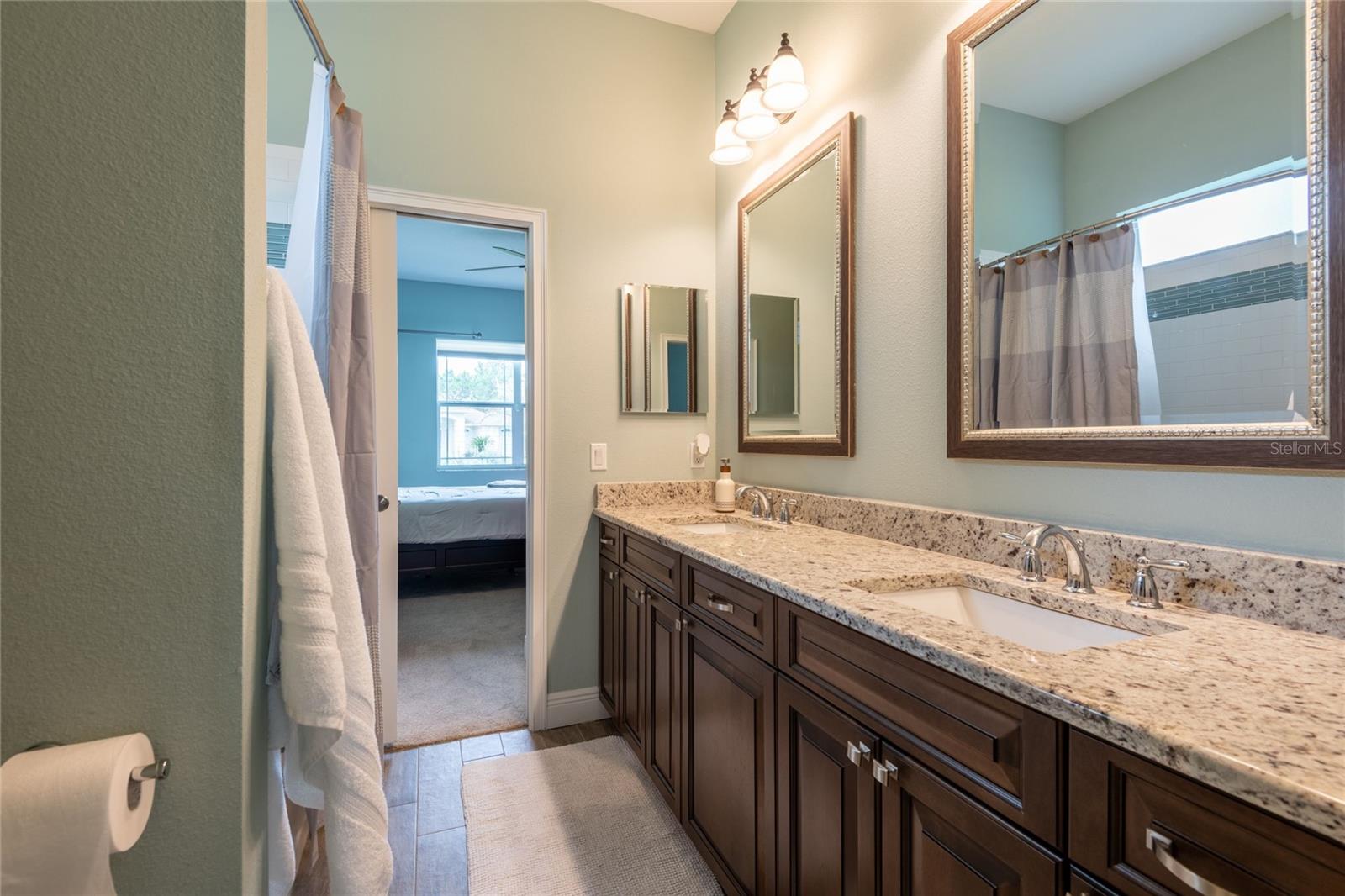 Image 32 of 51 For 27500 Elkwood Circle